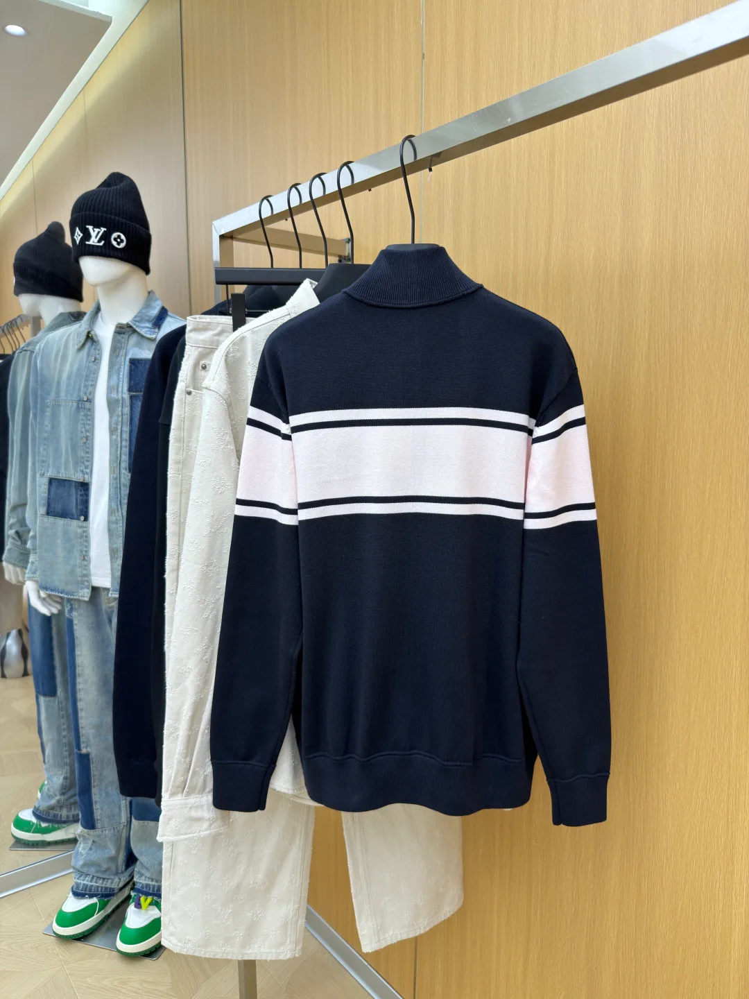 Куртки И Пуховики Мужские Louis Vuitton 17933377