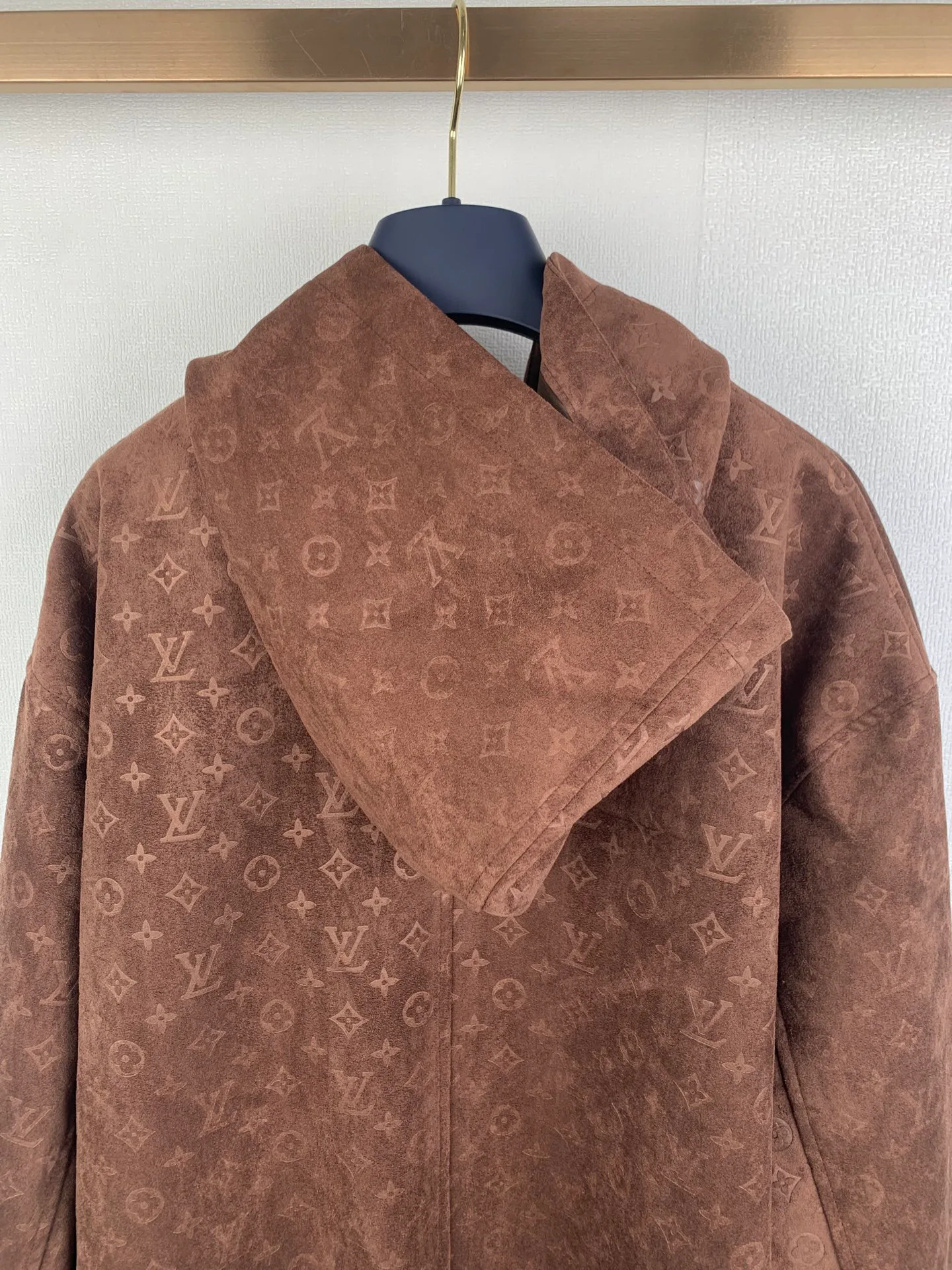 Куртки И Пуховики Женские Louis Vuitton 1128106