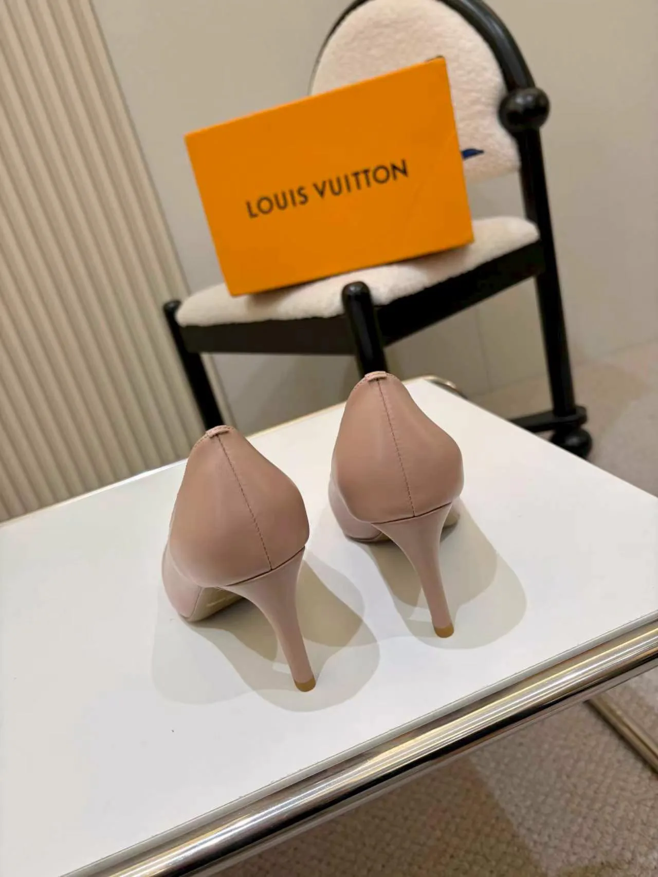 Туфли Женские Louis Vuitton 19763825