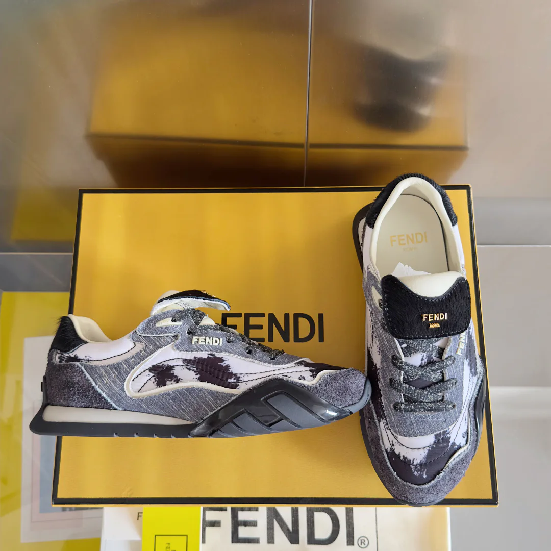 Кроссовки Женские Fendi 217577