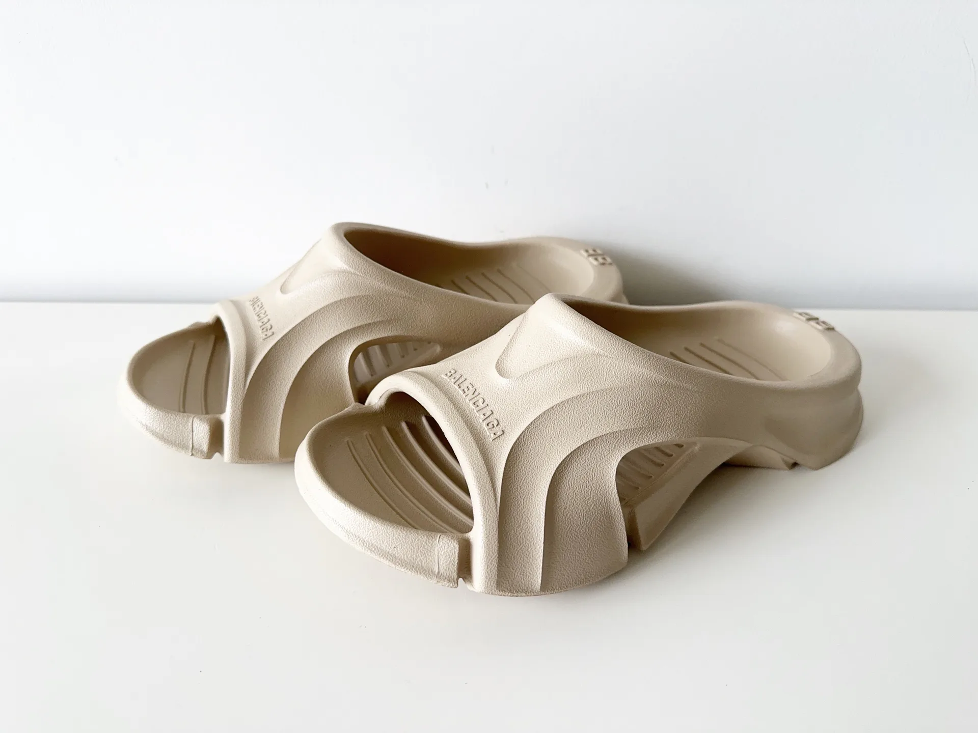 Шлепанцы Женские Balenciaga 907494