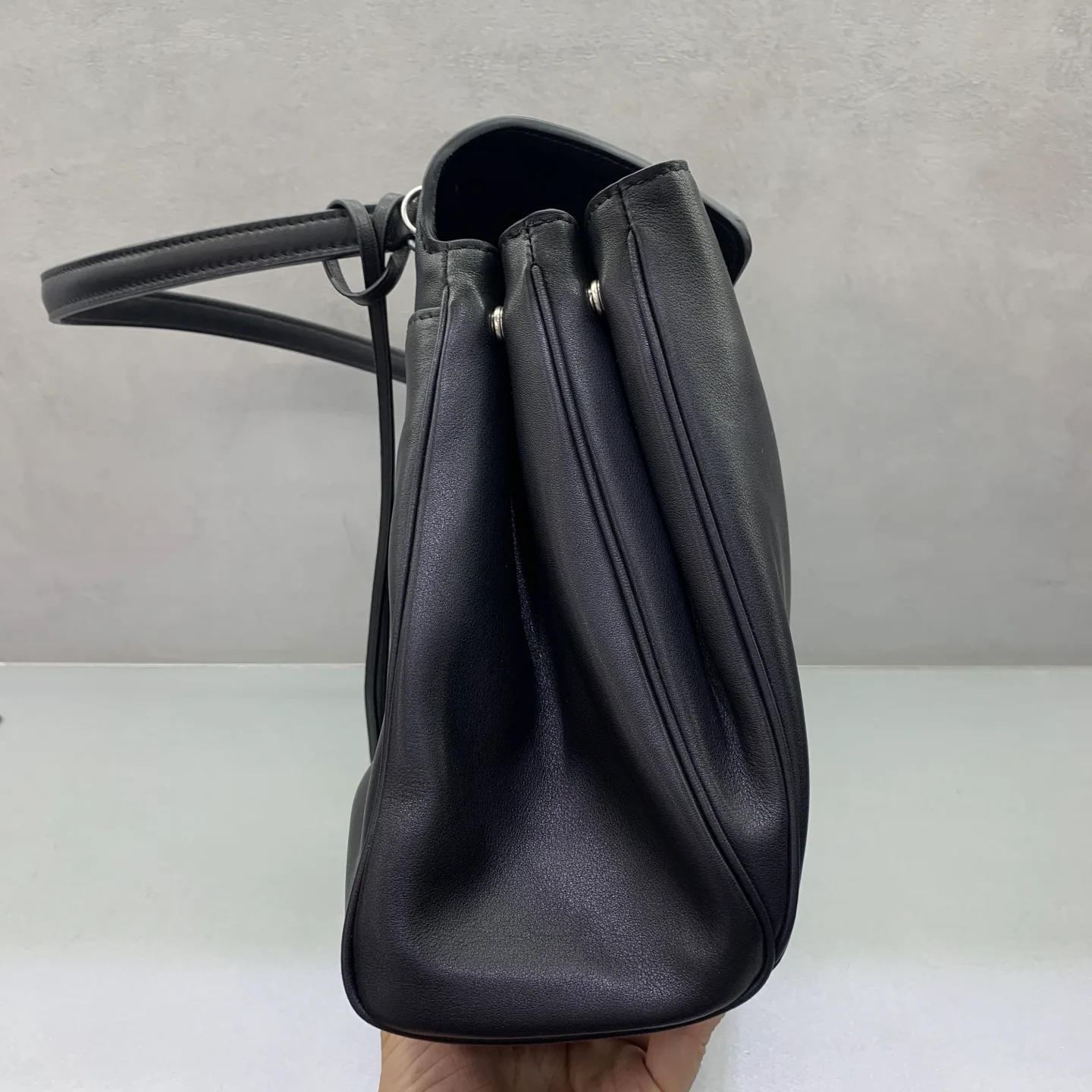 Классические Сумки Женские Balenciaga 18136462