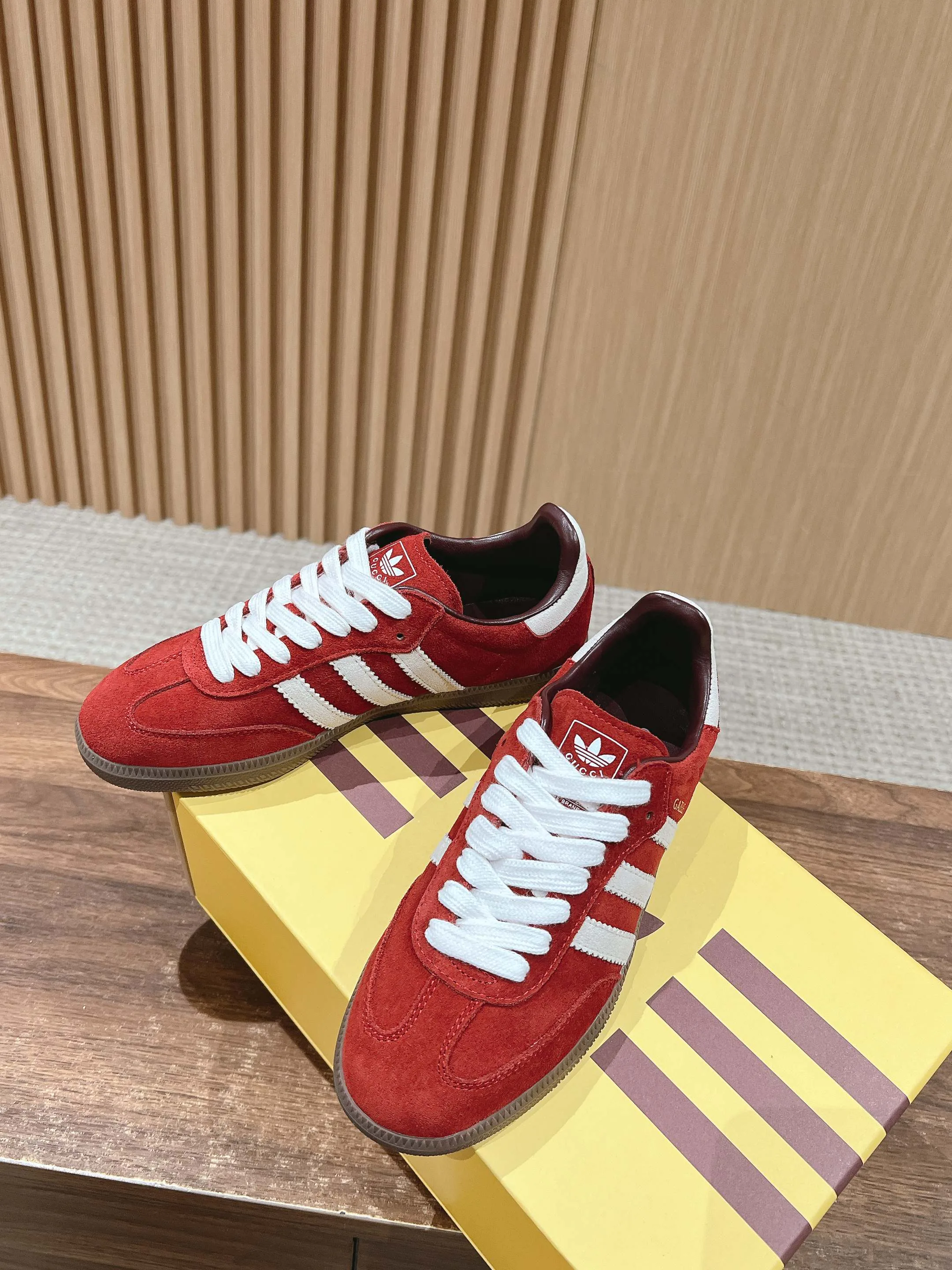 Кроссовки Женские Gucci 2960