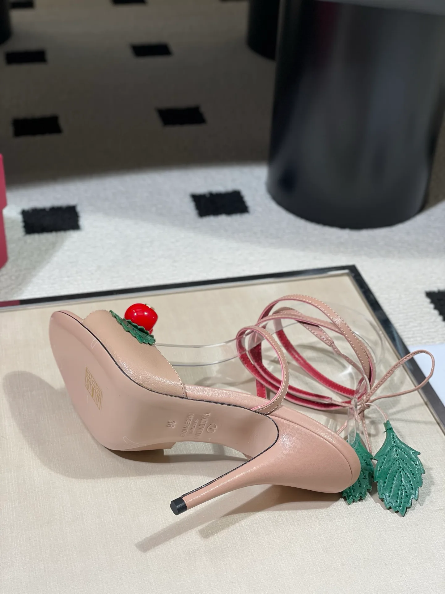Босоножки Женские Valentino 13189671