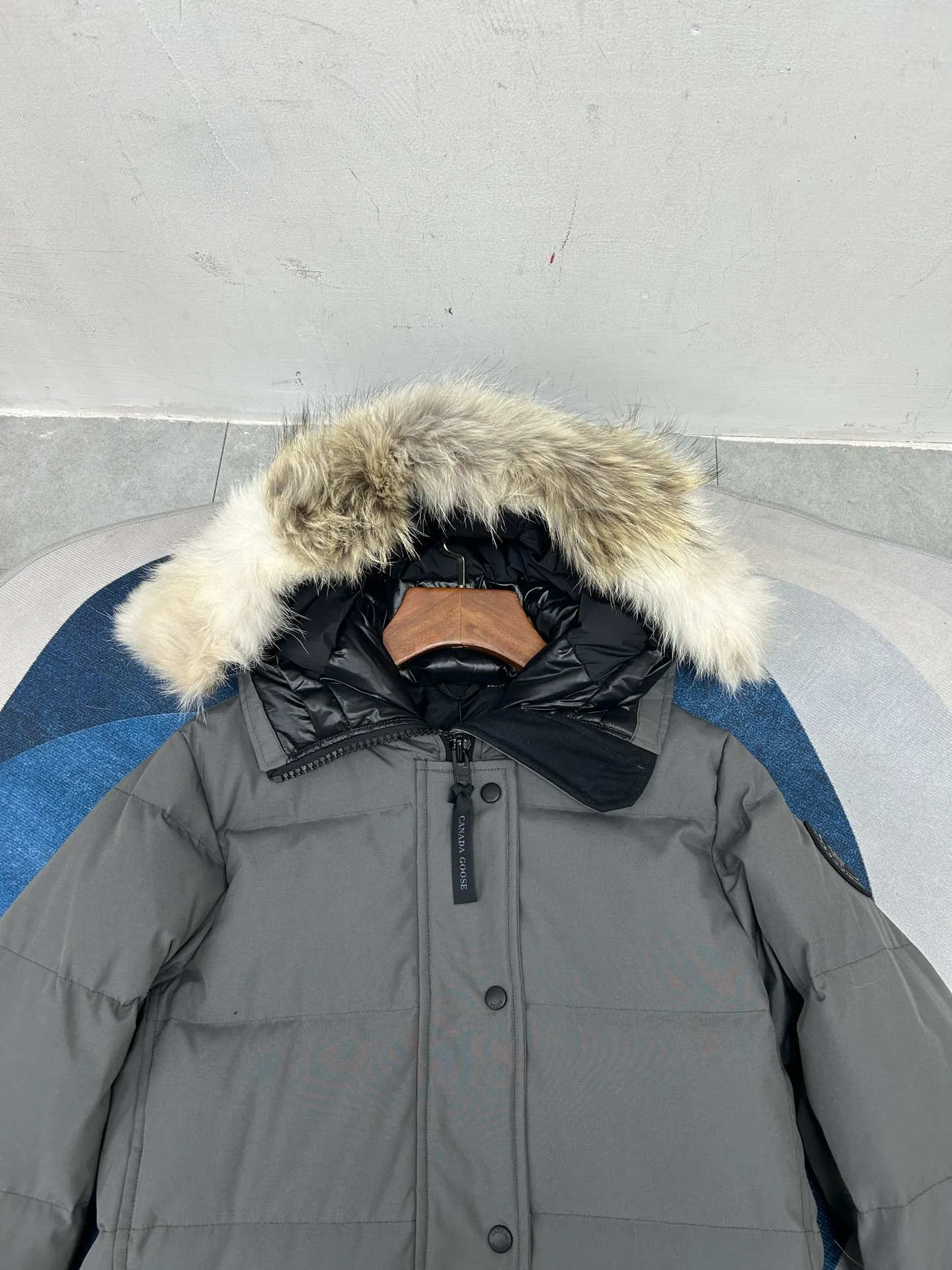 Куртки И Пуховики Женские Canada Goose 18188608
