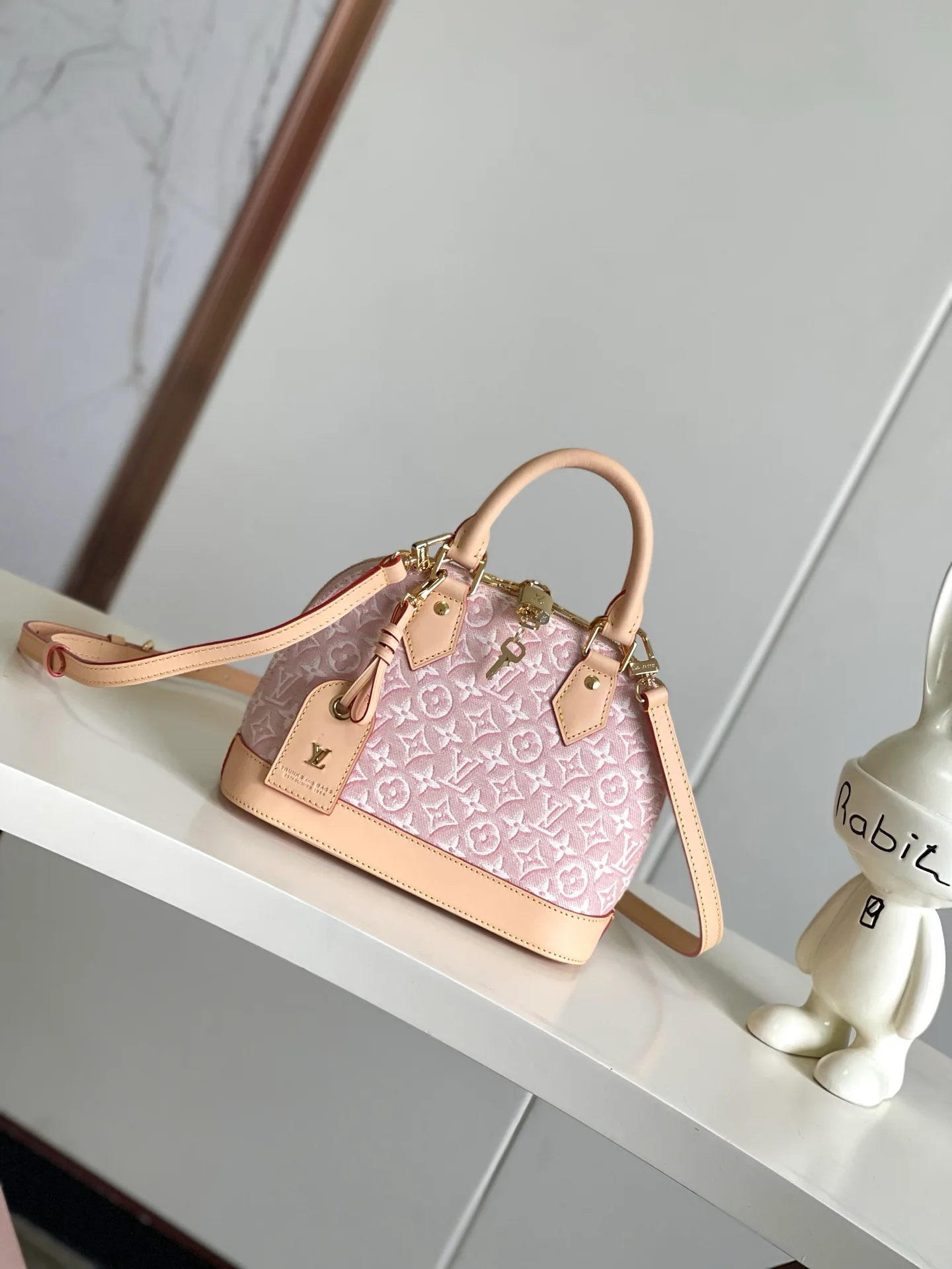 Классические Сумки Женские Louis Vuitton 18170463