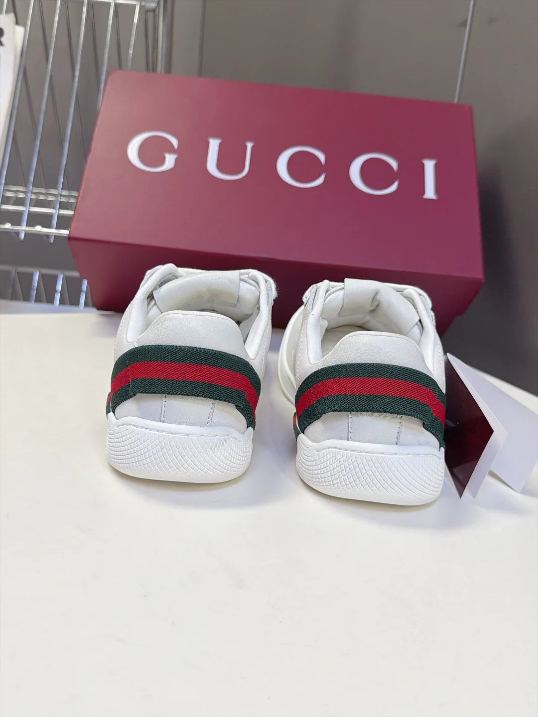 Кроссовки Женские Gucci 18005183