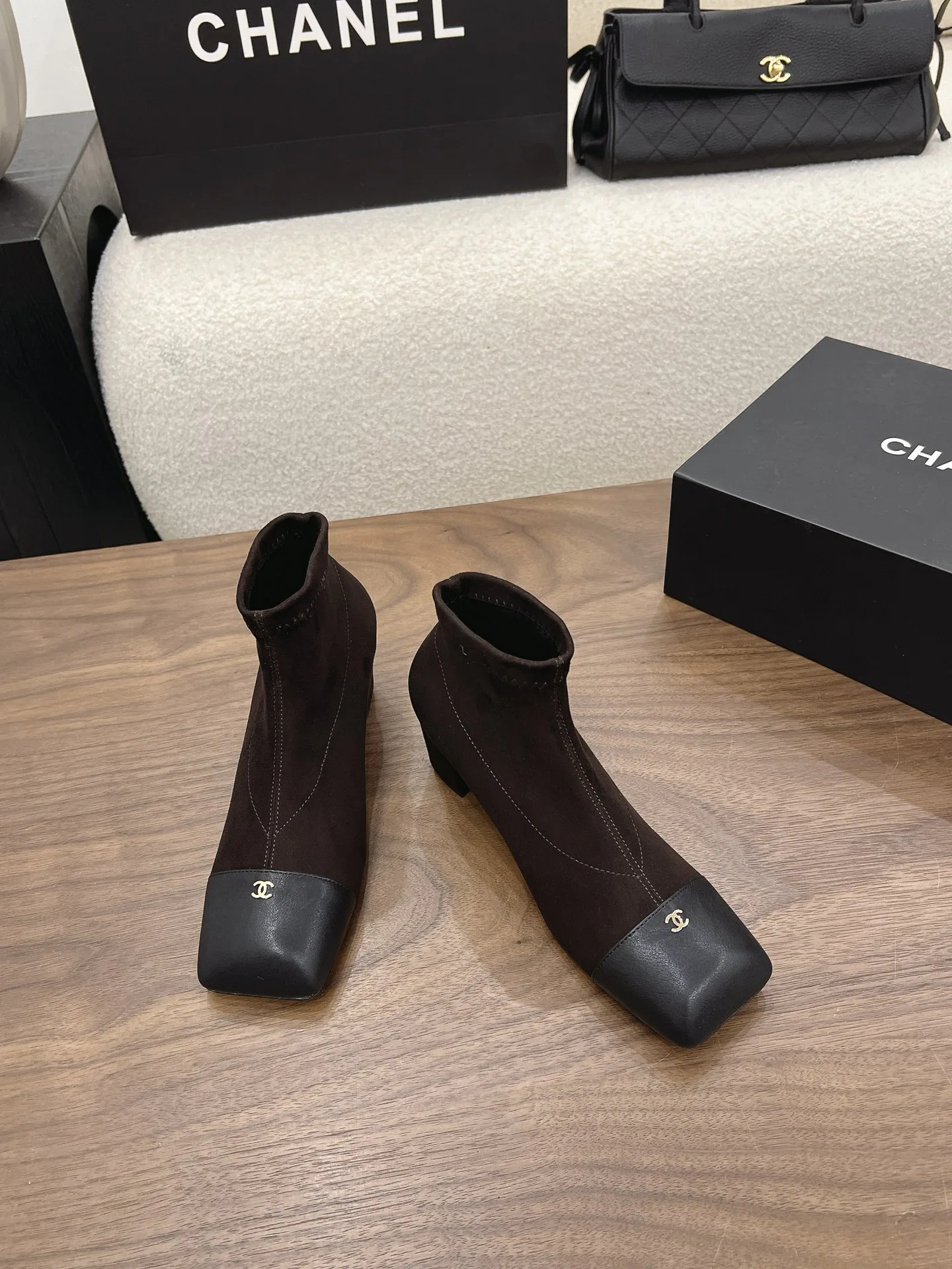 Ботинки Женские Chanel 17375197