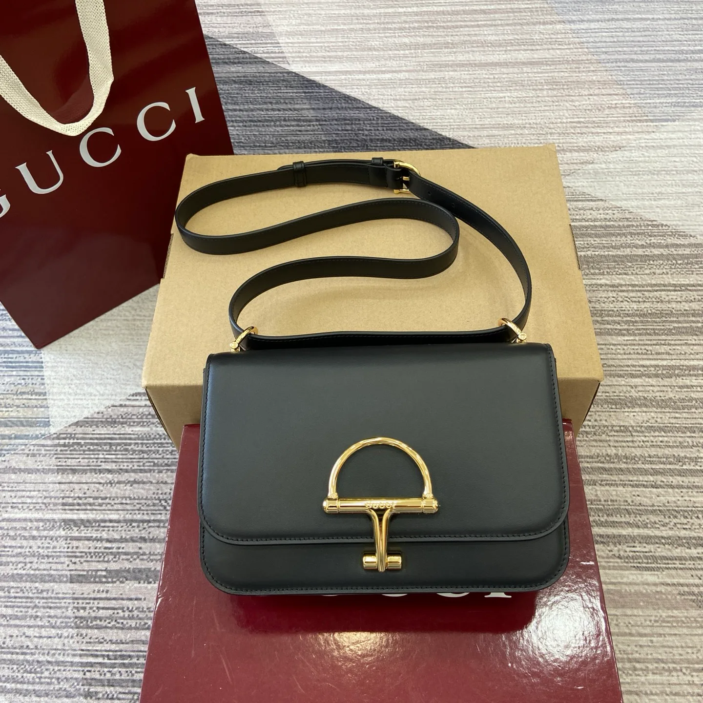Сумки На Ремне Женские Gucci 691329