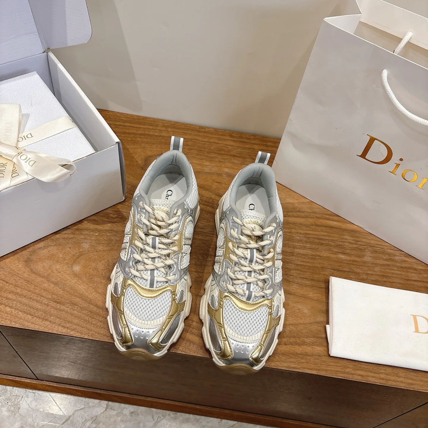 Кроссовки Женские Christian Dior 11647857