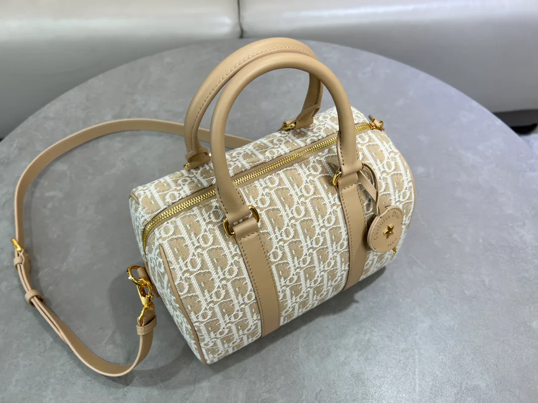 Сумки На Ремне Женские Christian Dior 293130