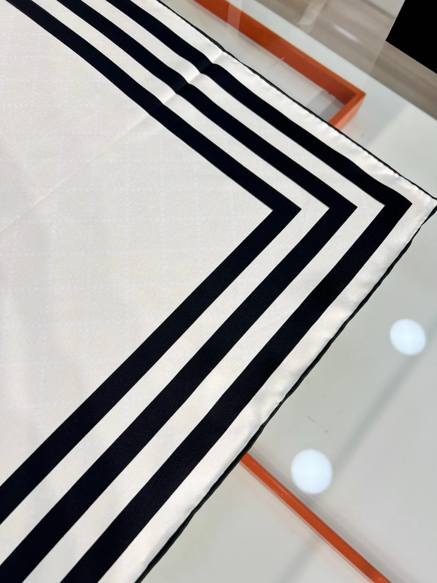 Платки Chanel 11664153