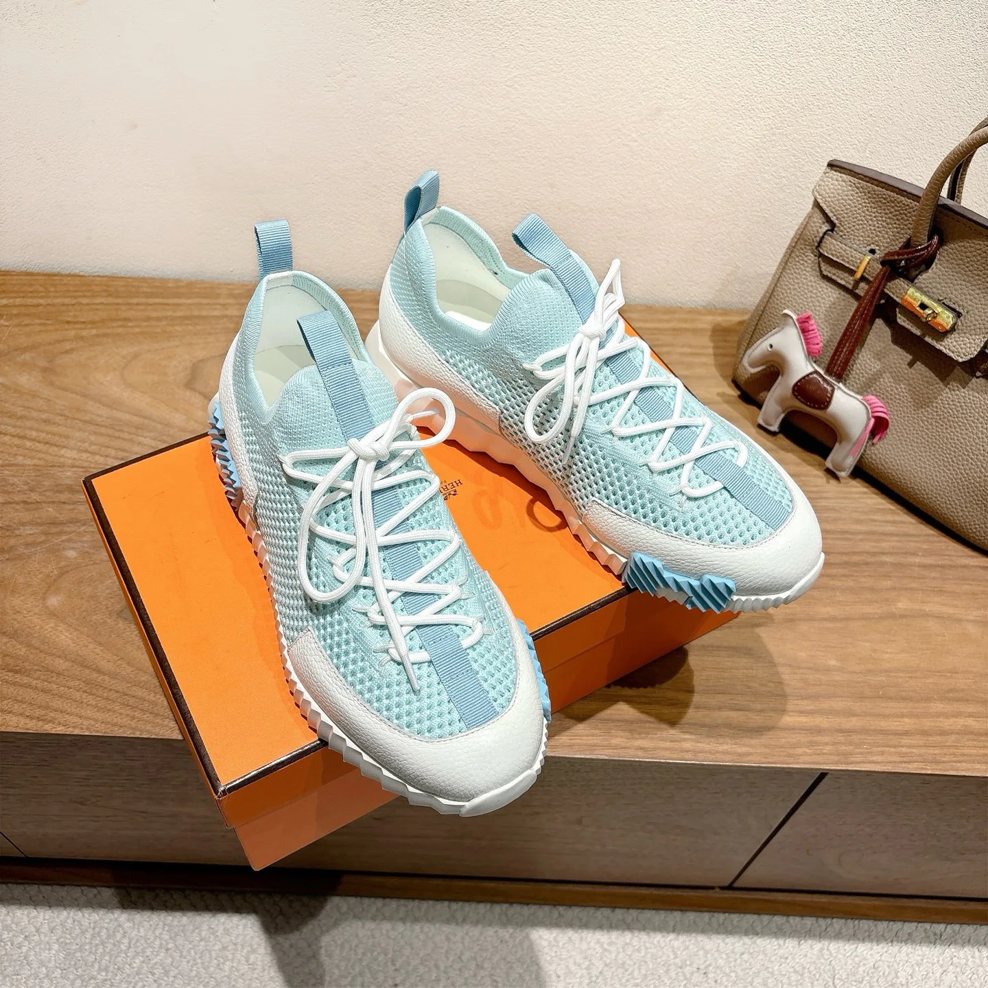 Кроссовки Женские Hermes 4852665