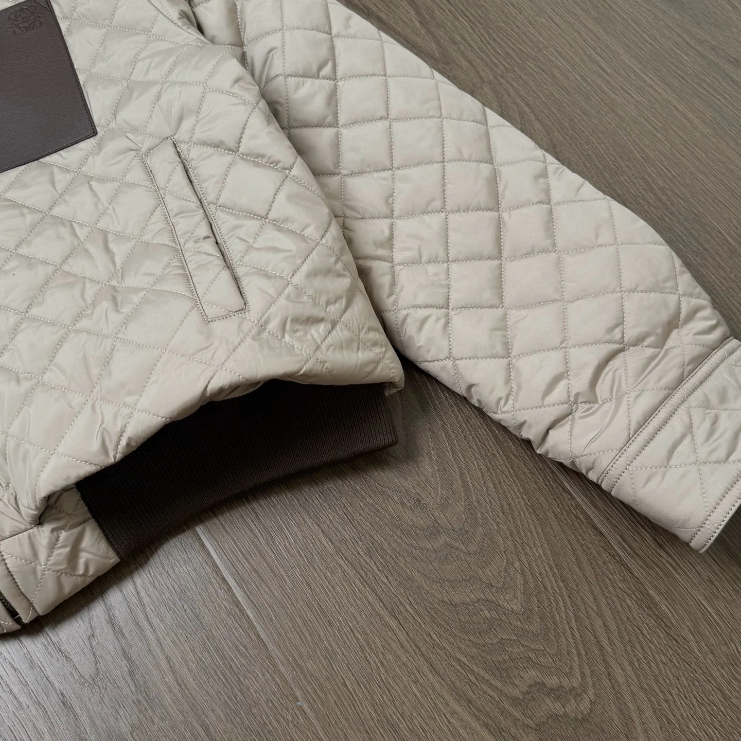 Куртки И Пуховики Женские Loewe 19651996