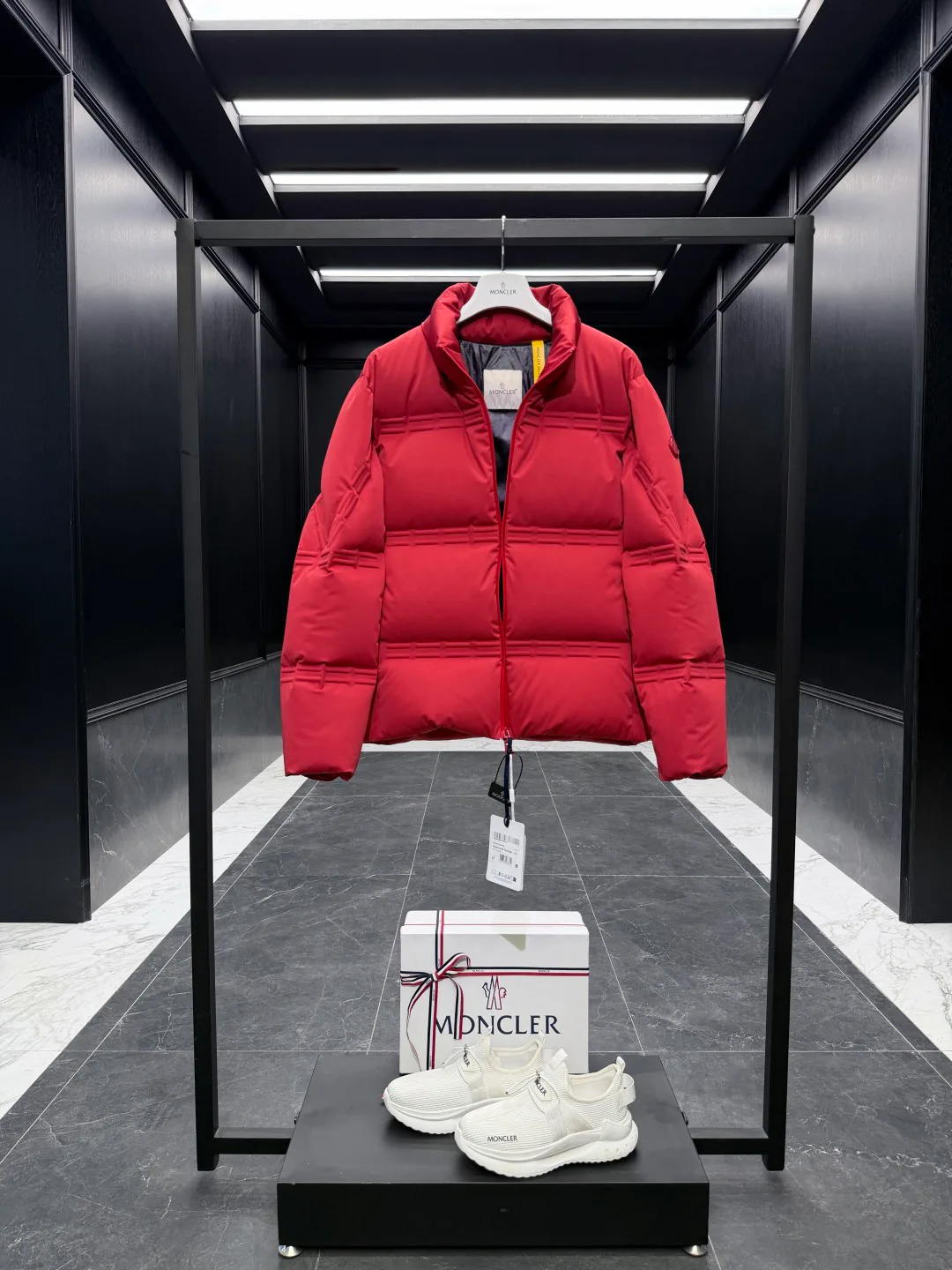 Куртки И Пуховики Женские Moncler 1218469