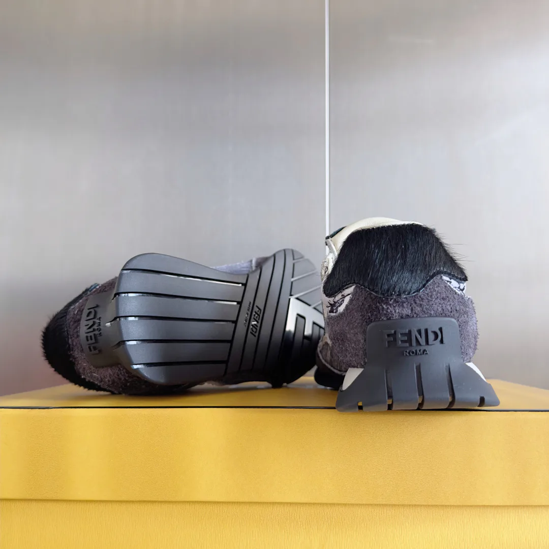 Кроссовки Женские Fendi 217577