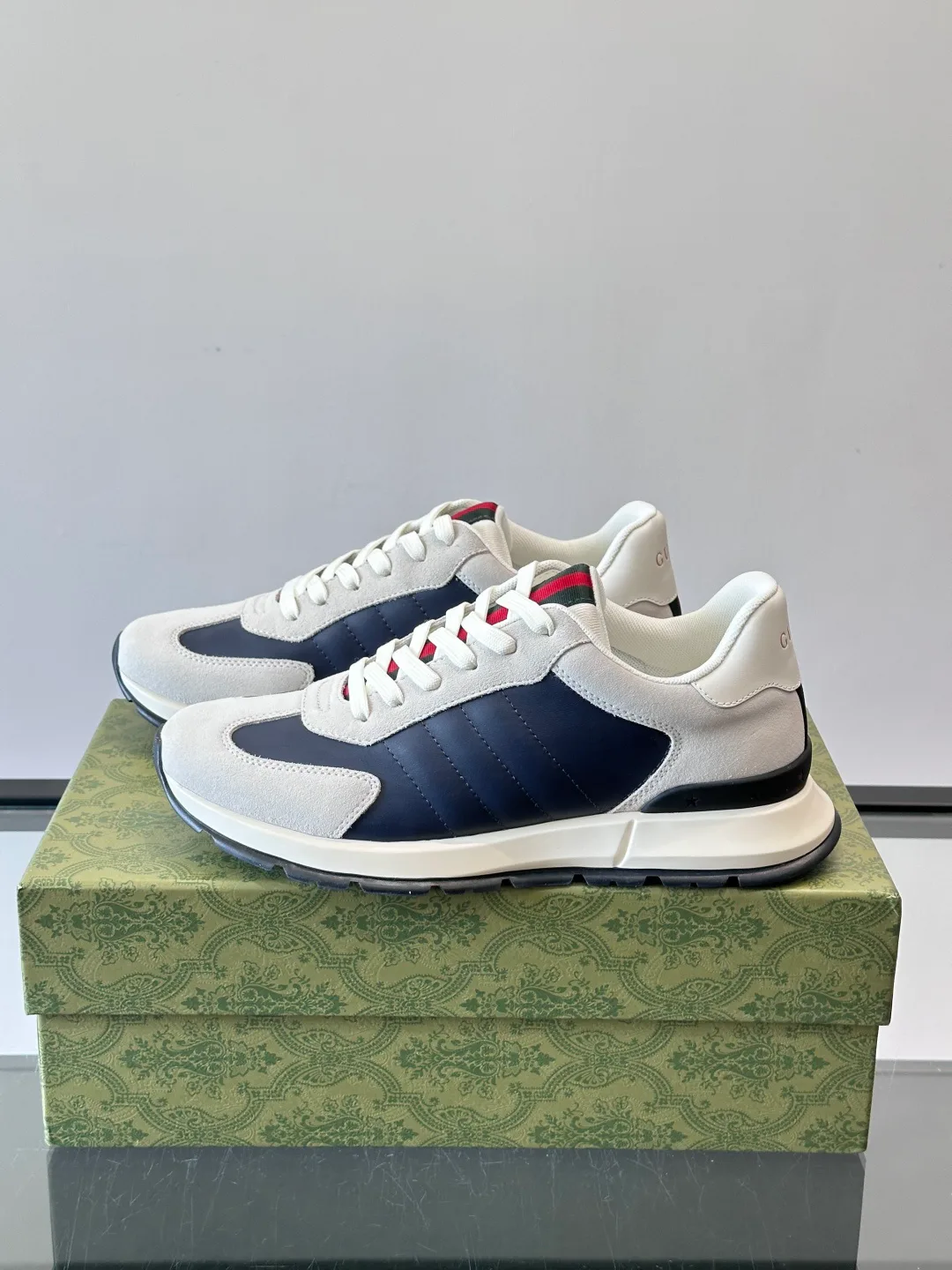 Кроссовки Мужские Gucci 11550572