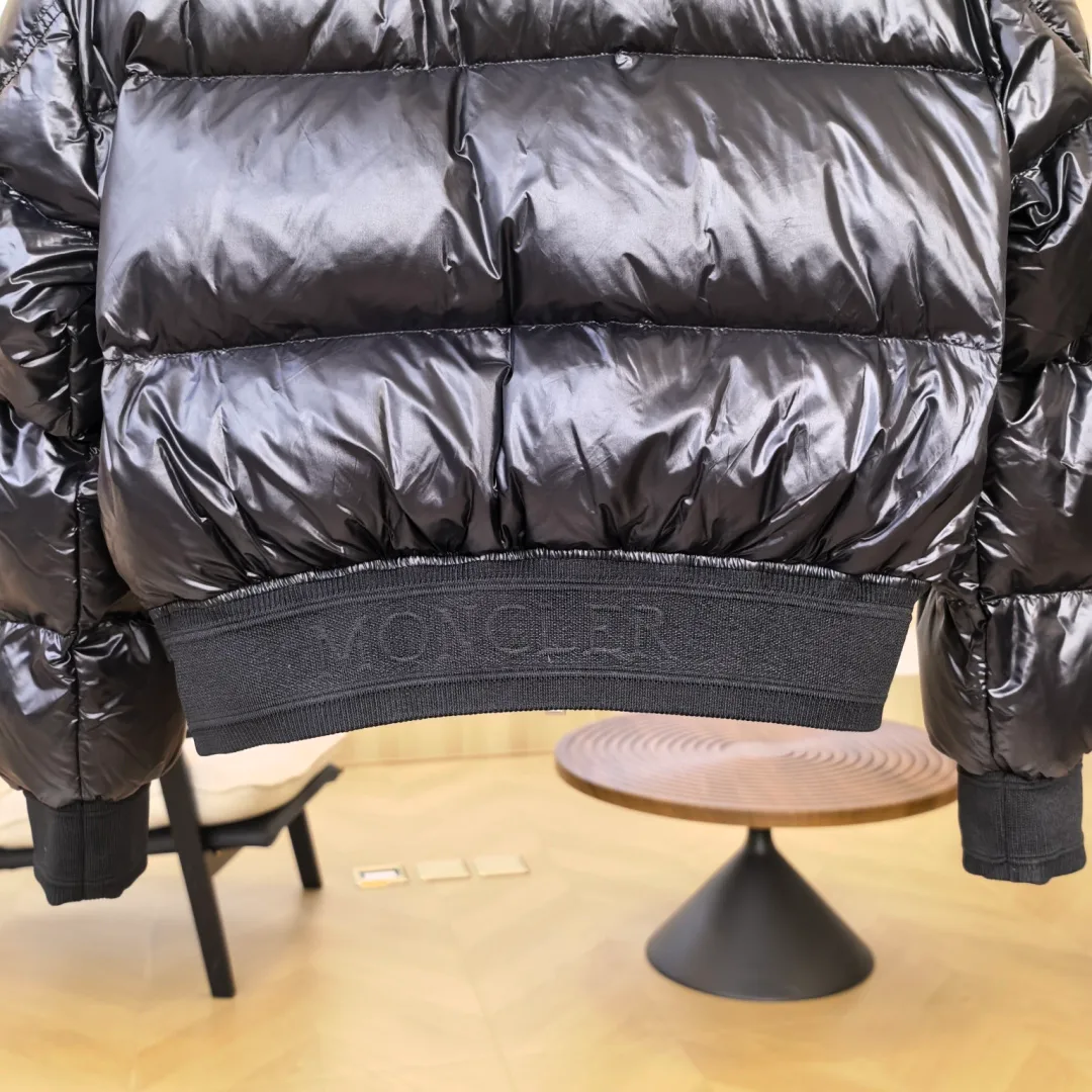 Куртки И Пуховики Женские Moncler 18432308