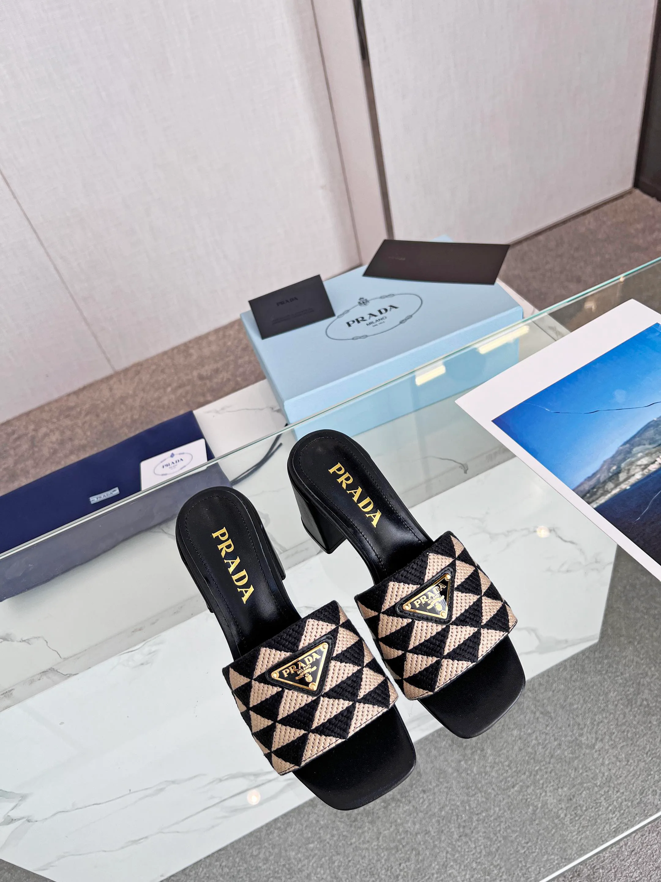 Босоножки Женские Prada 11386424