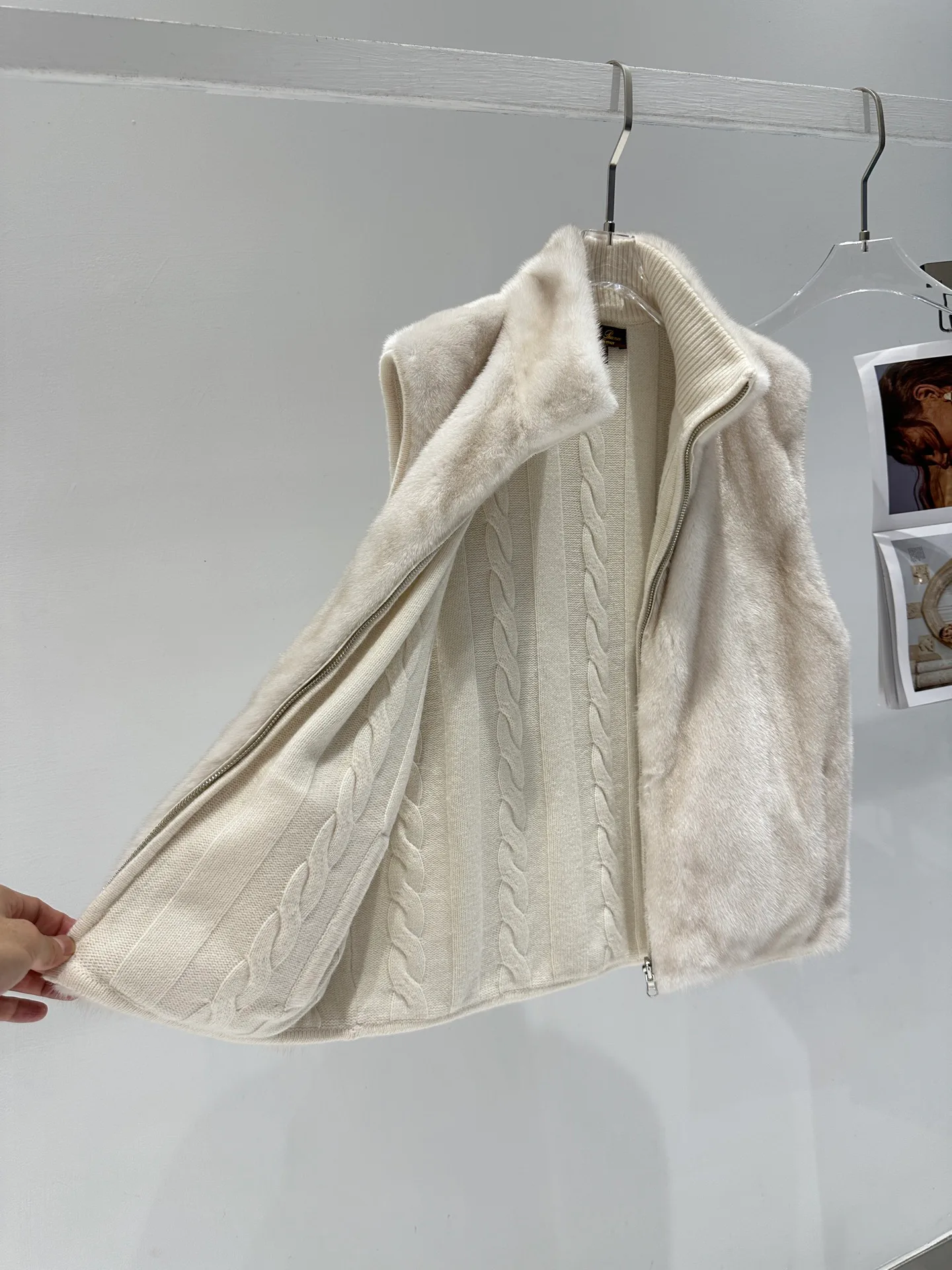 Жилеты Женские Loro Piana 18082892