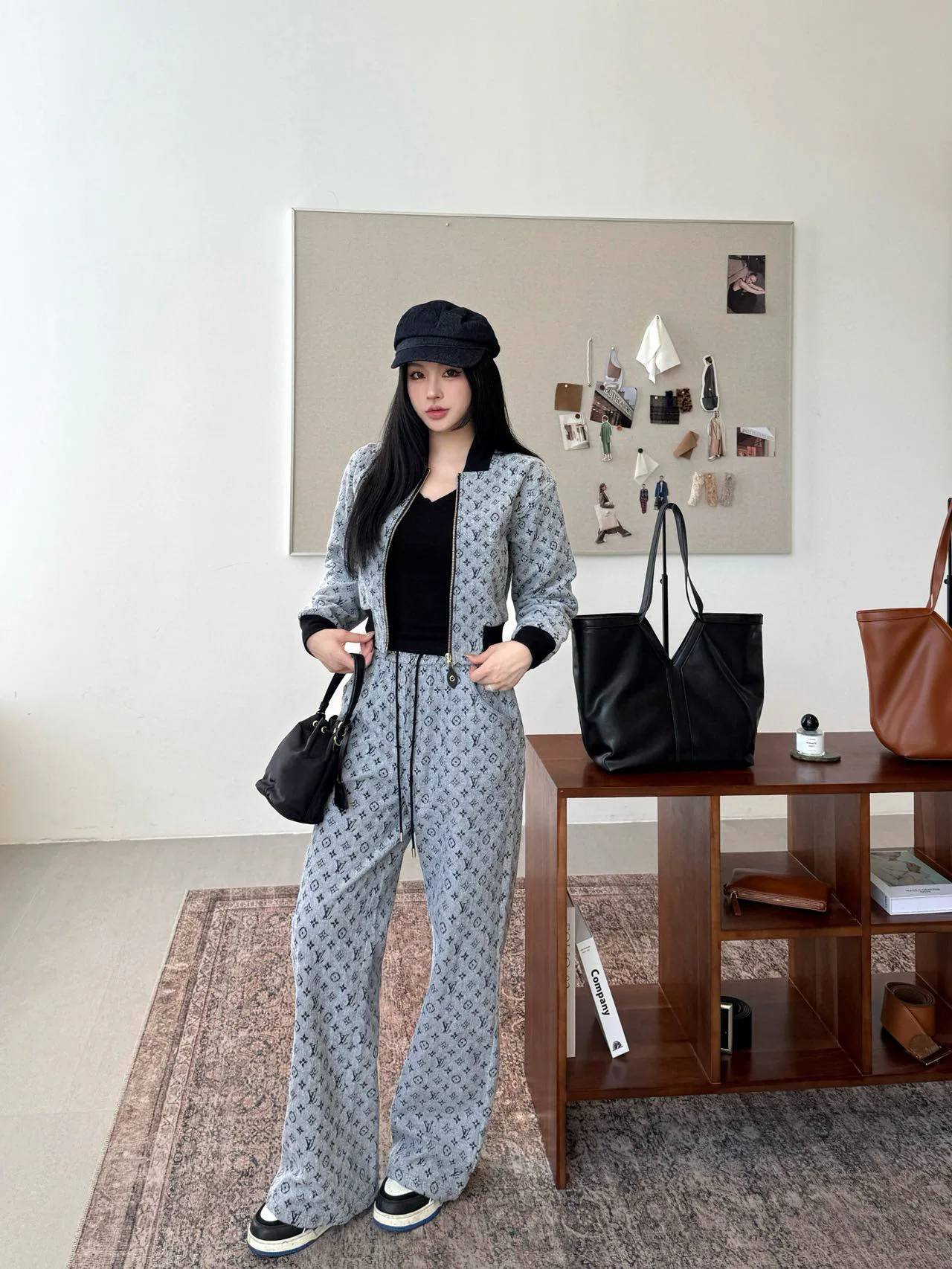 Брюки Женские Louis Vuitton 2245891