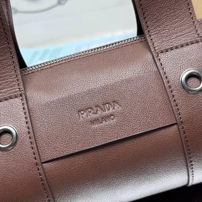 Классические Сумки Женские Prada 16953768