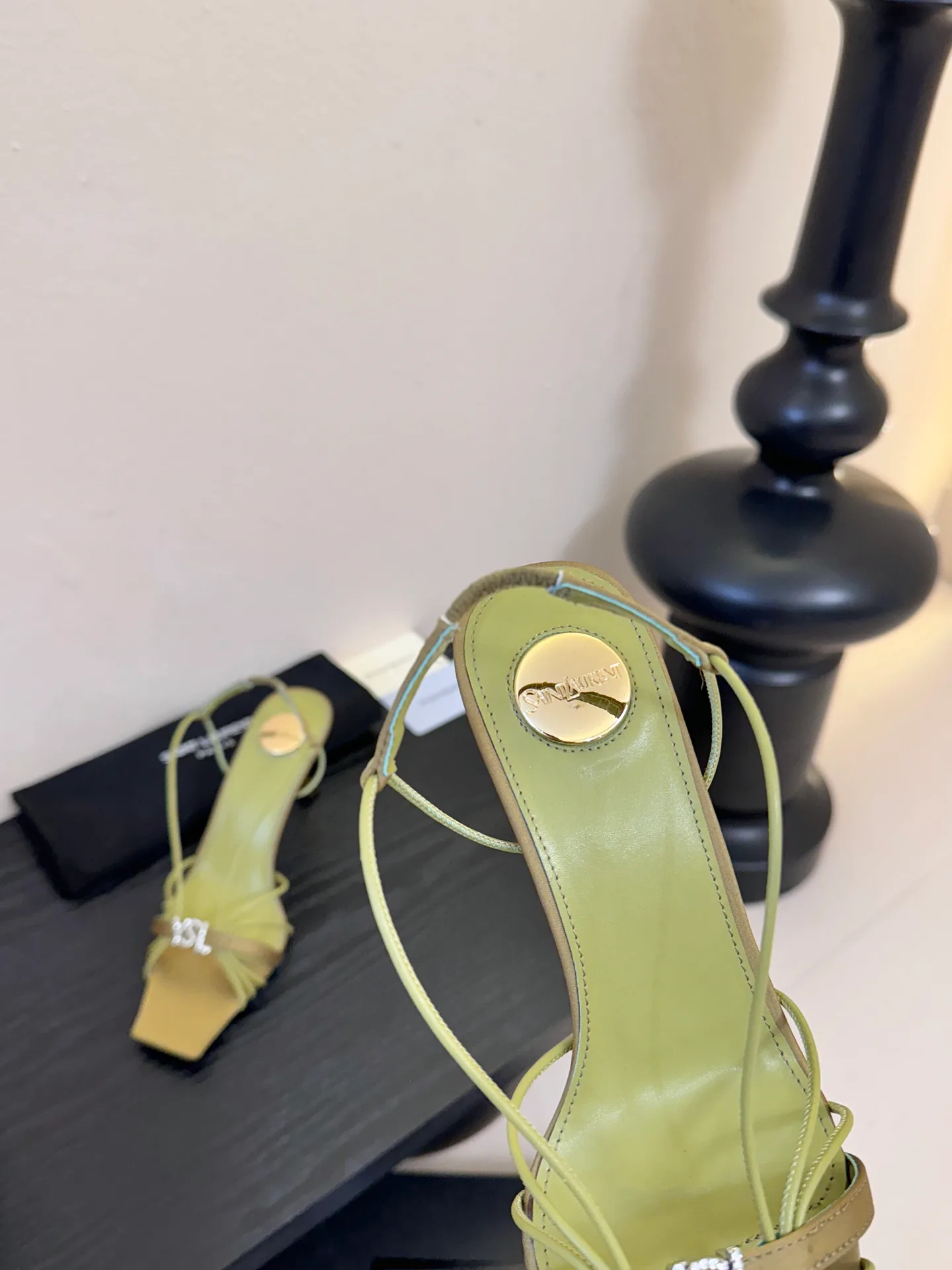 Босоножки Женские Saint Laurent 2387695