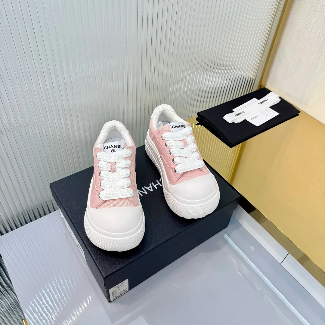 Кроссовки Женские Chanel 11396583
