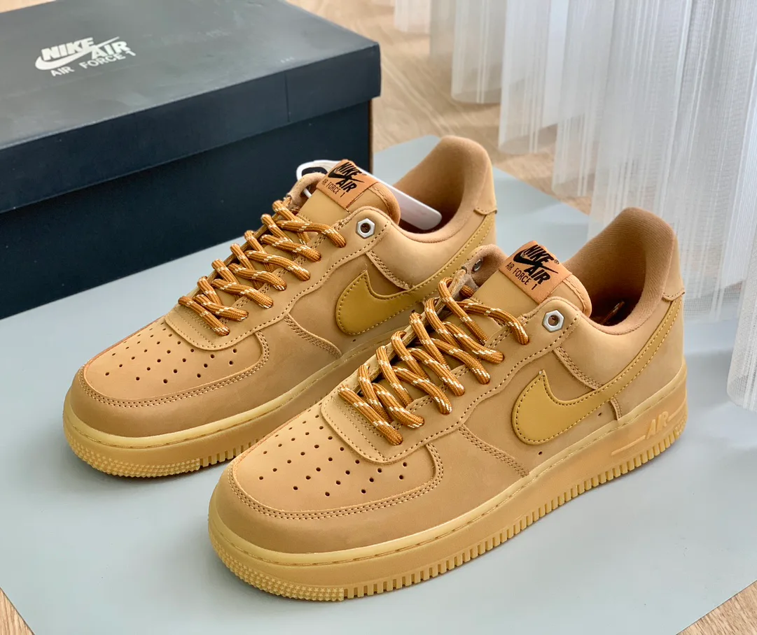 Кроссовки Женские Nike