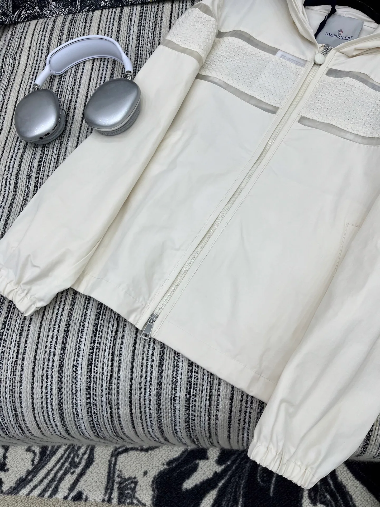 Куртки И Пуховики Женские Moncler 35379