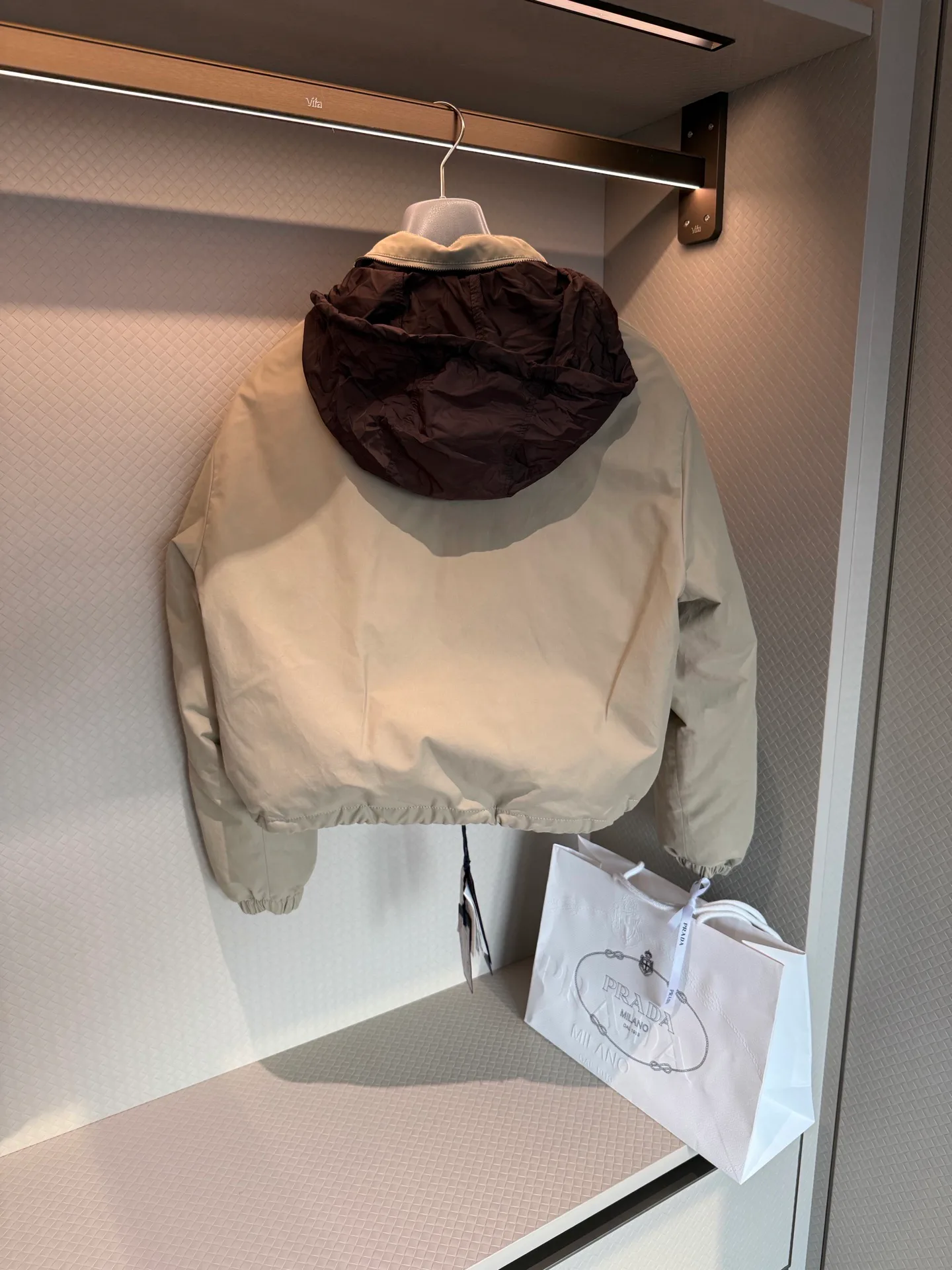 Куртки И Пуховики Женские Prada 18391913
