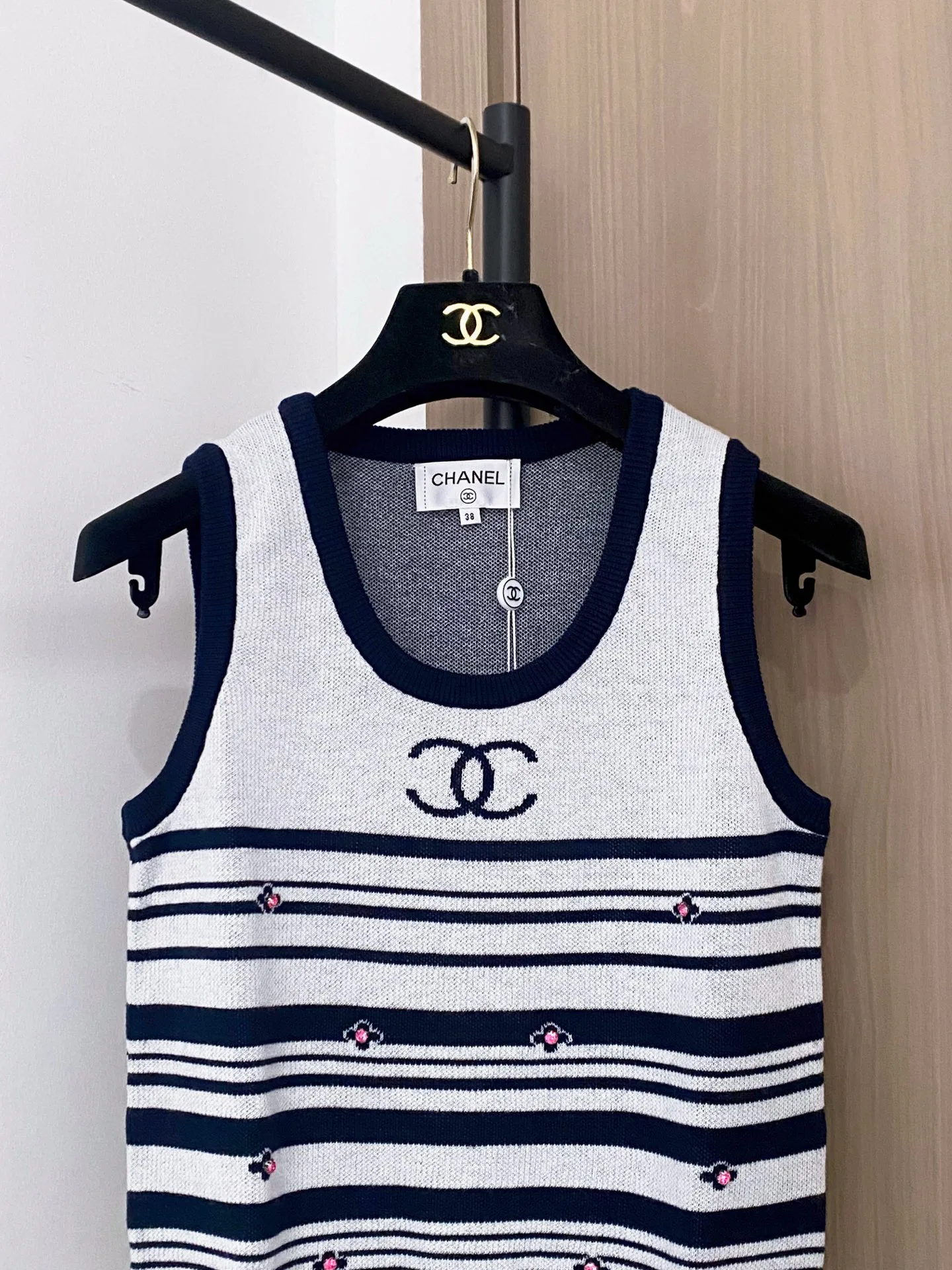 Жилеты Женские Chanel 9083699