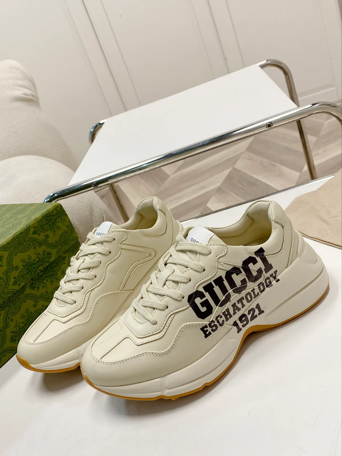 Кроссовки Женские Gucci 8979838