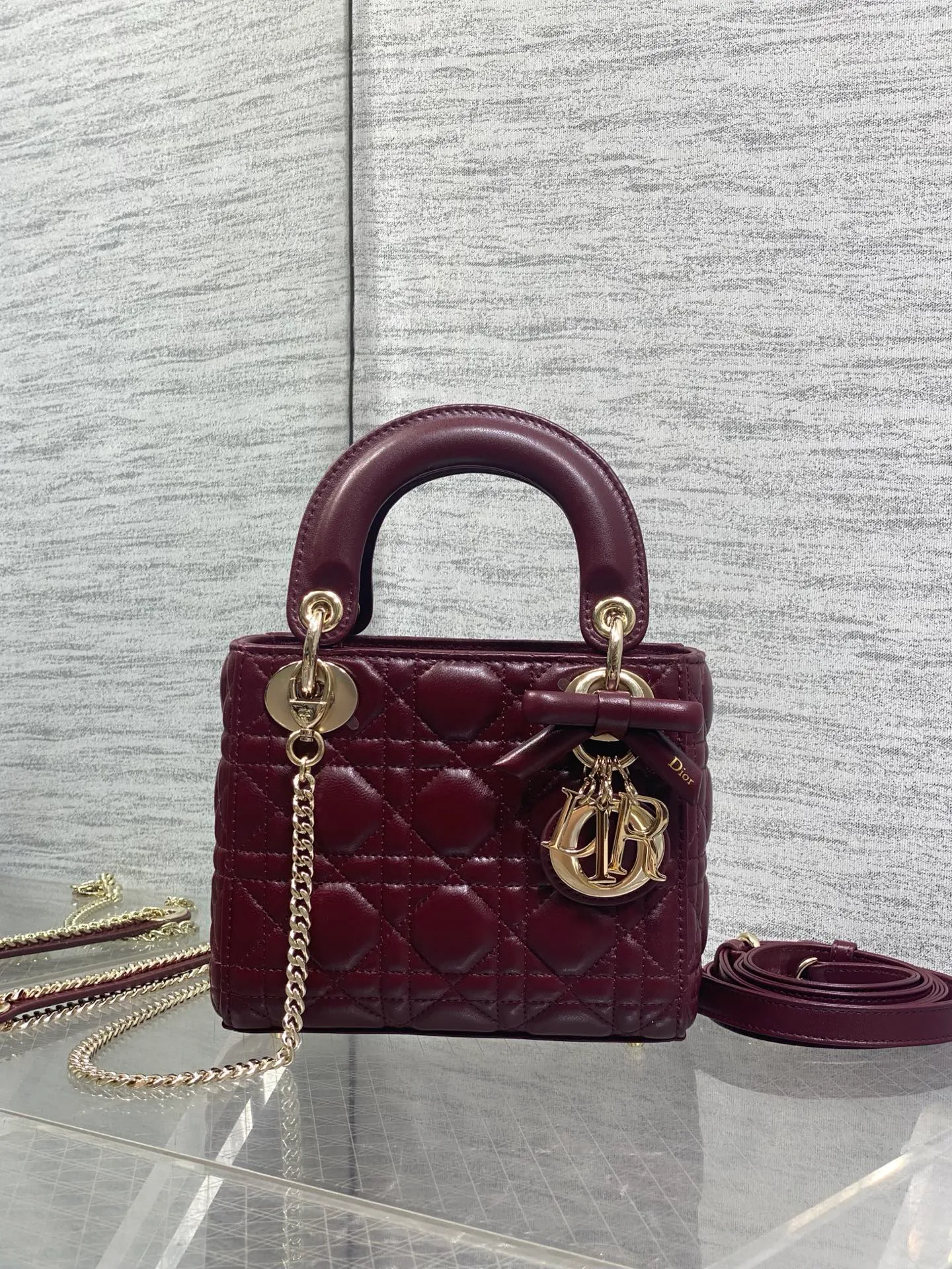 Классические Сумки Женские Christian Dior 17601475