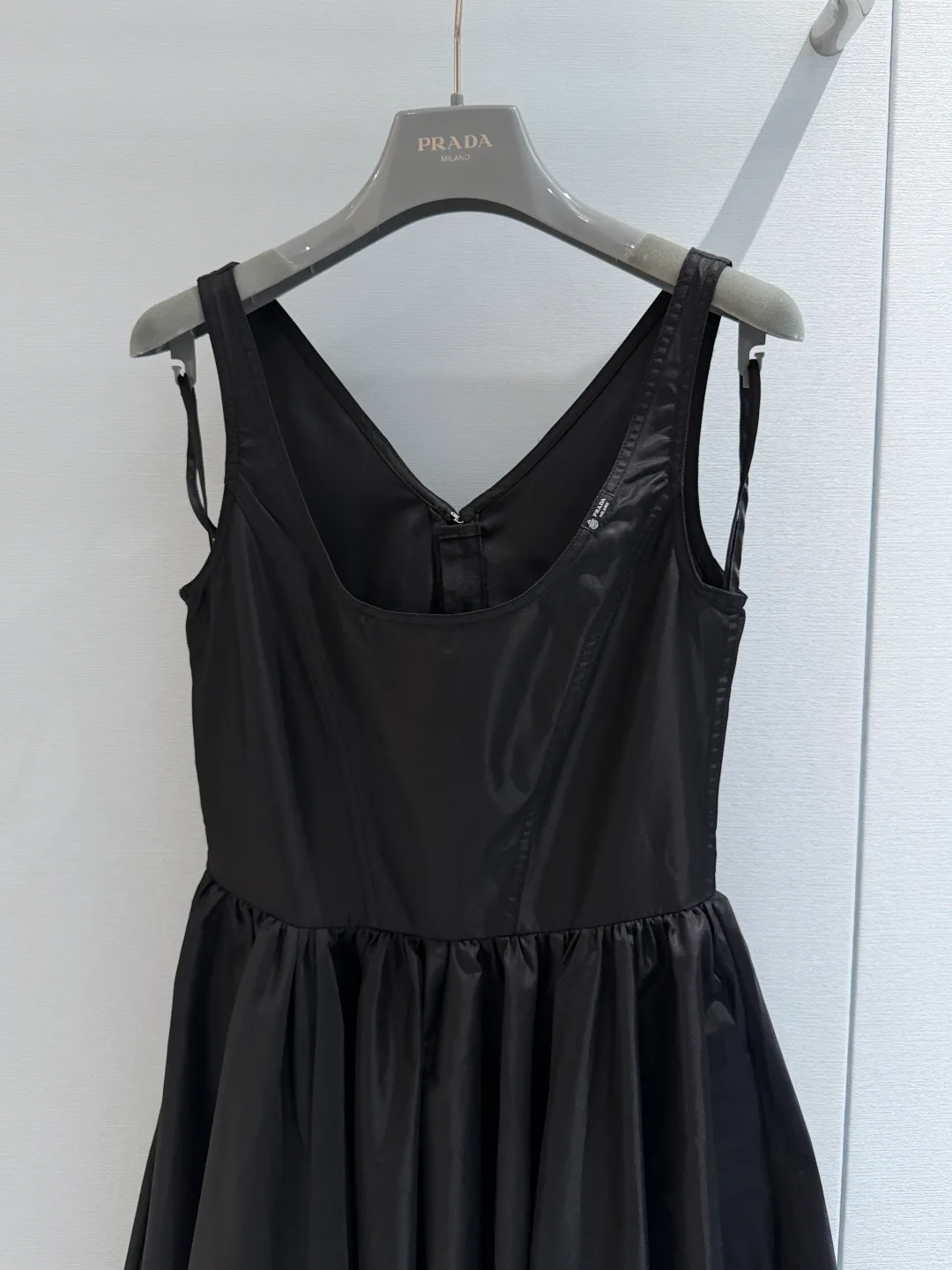 Платья Женские Prada 17771220