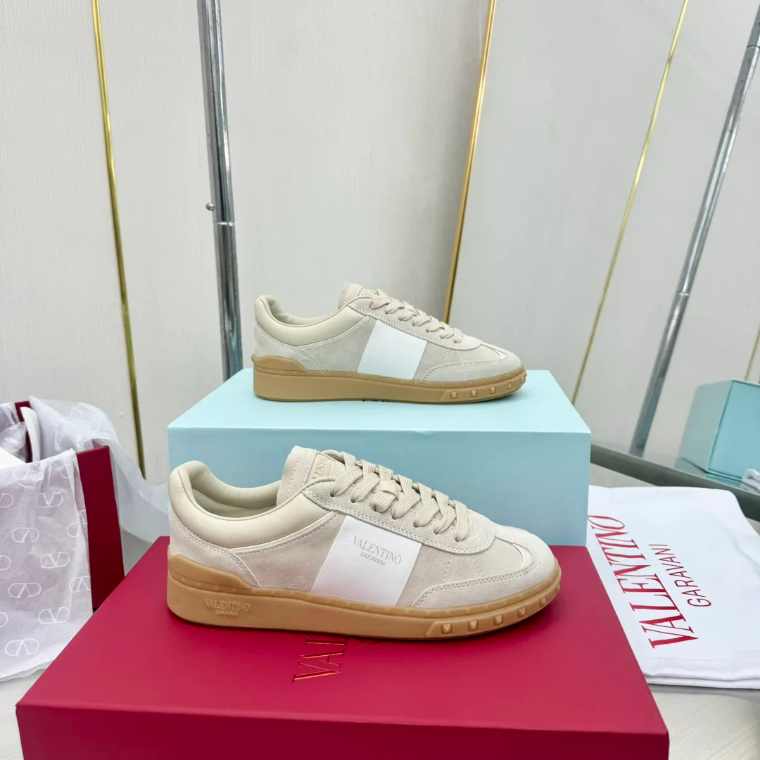 Кроссовки Женские Valentino 17955034