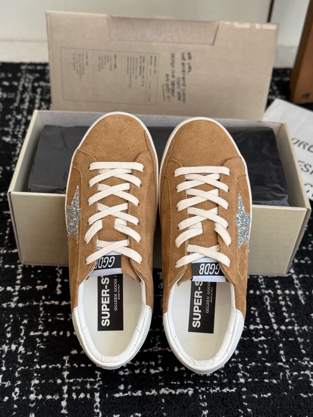 Кроссовки Женские Golden Goose 18138834