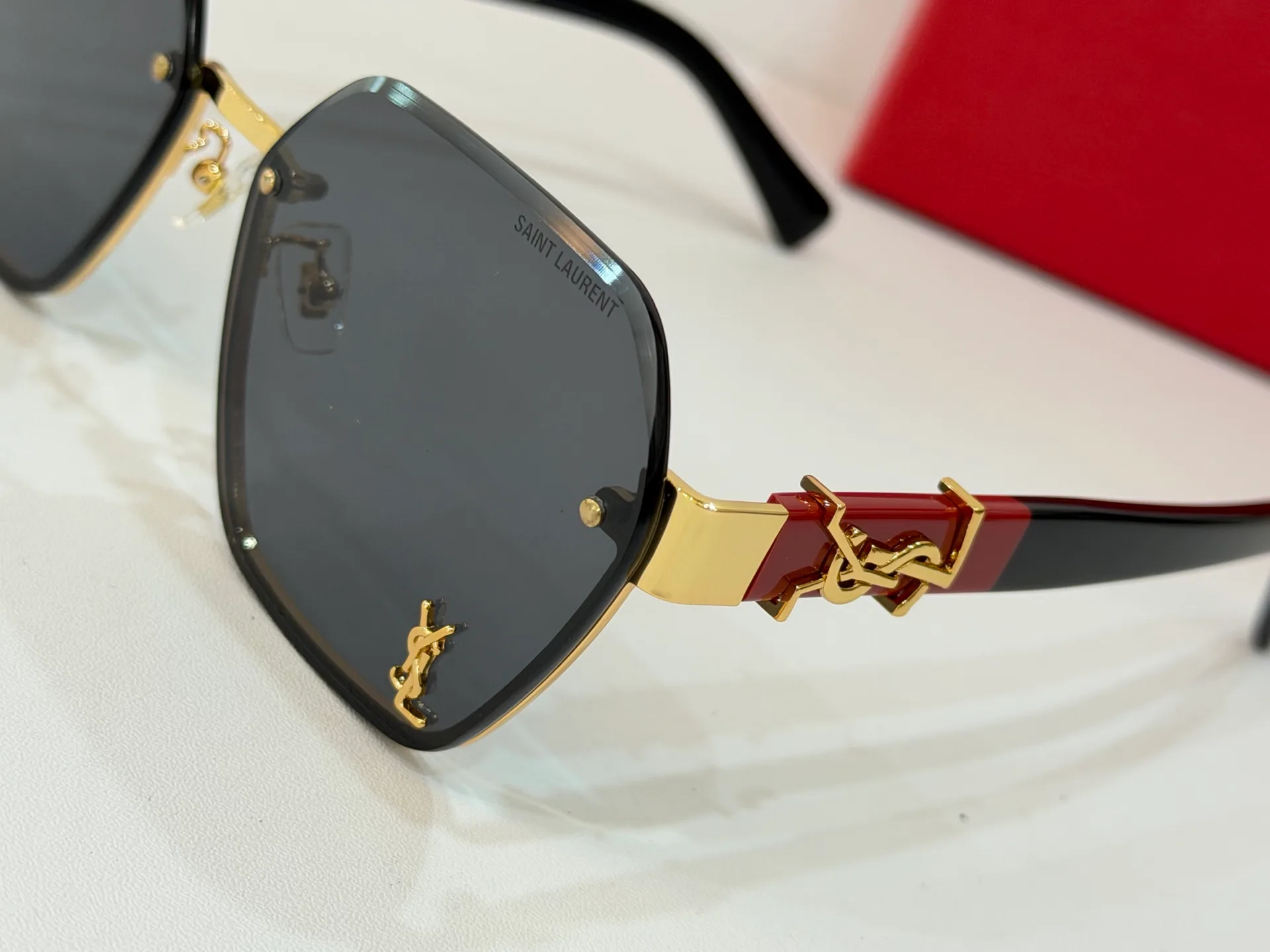 Очки Saint Laurent 14321712