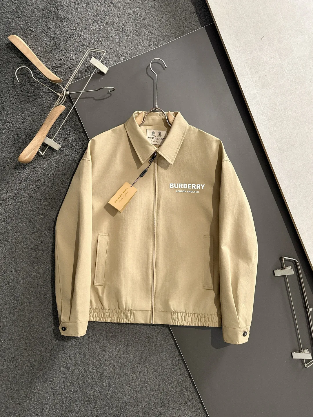 Куртки И Пуховики Мужские Burberry 2968936