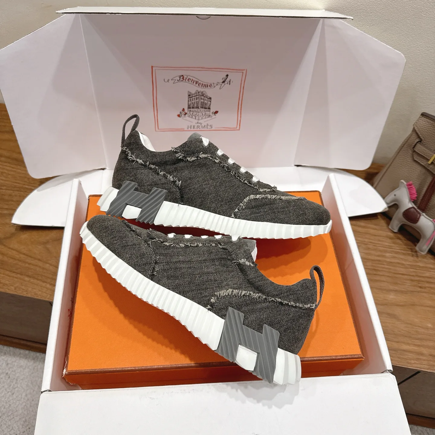 Кроссовки Женские Hermes 4214624