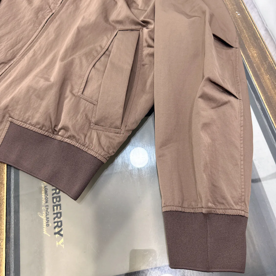 Куртки И Пуховики Мужские Prada 17550789