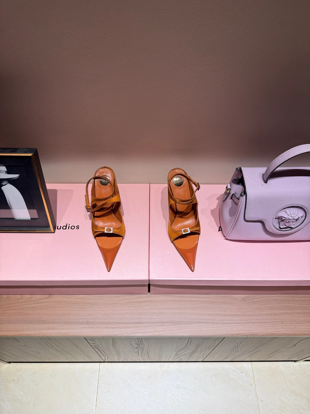 Босоножки Женские Saint Laurent 5737618