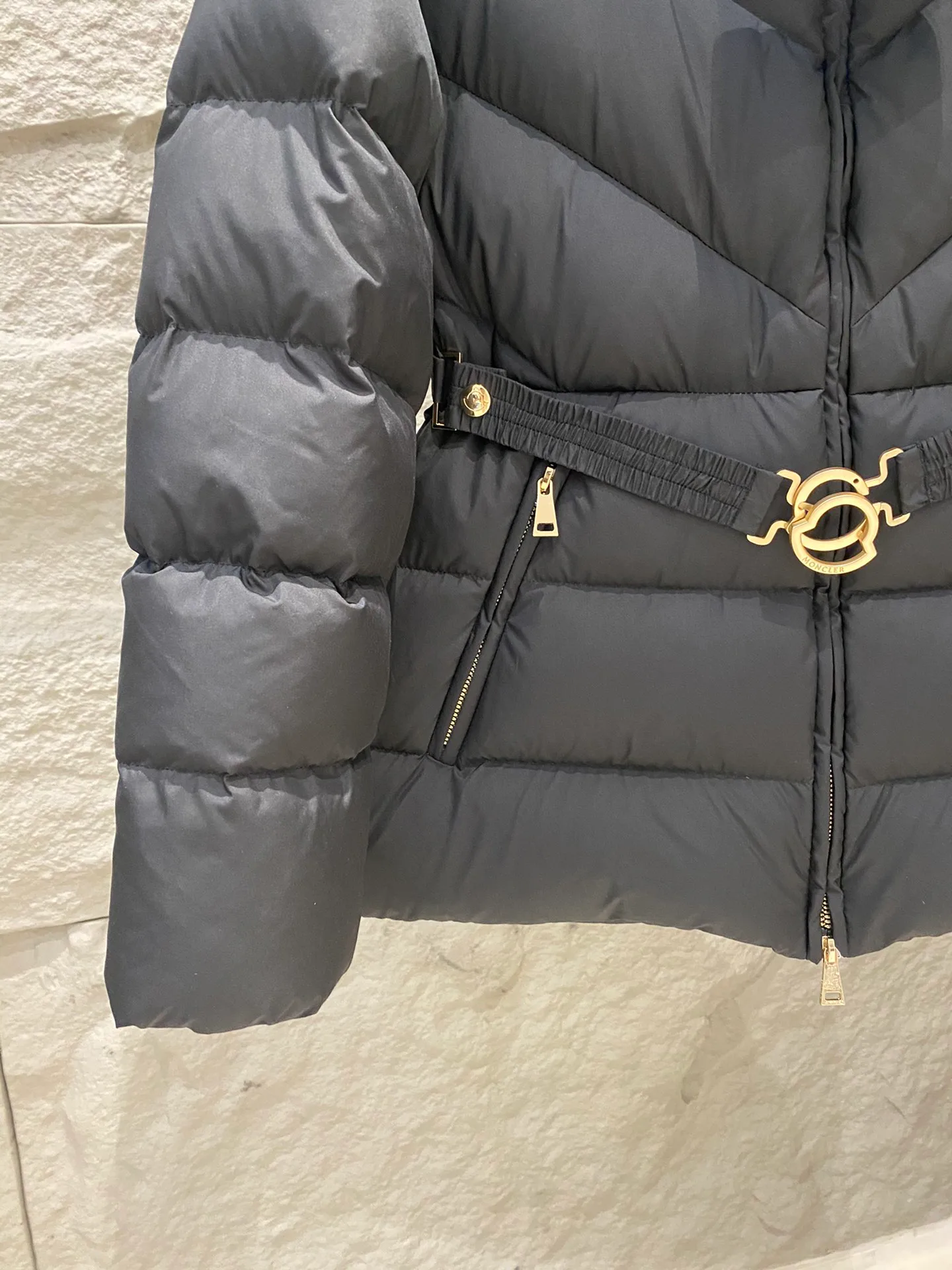 Куртки И Пуховики Женские Moncler 18723722