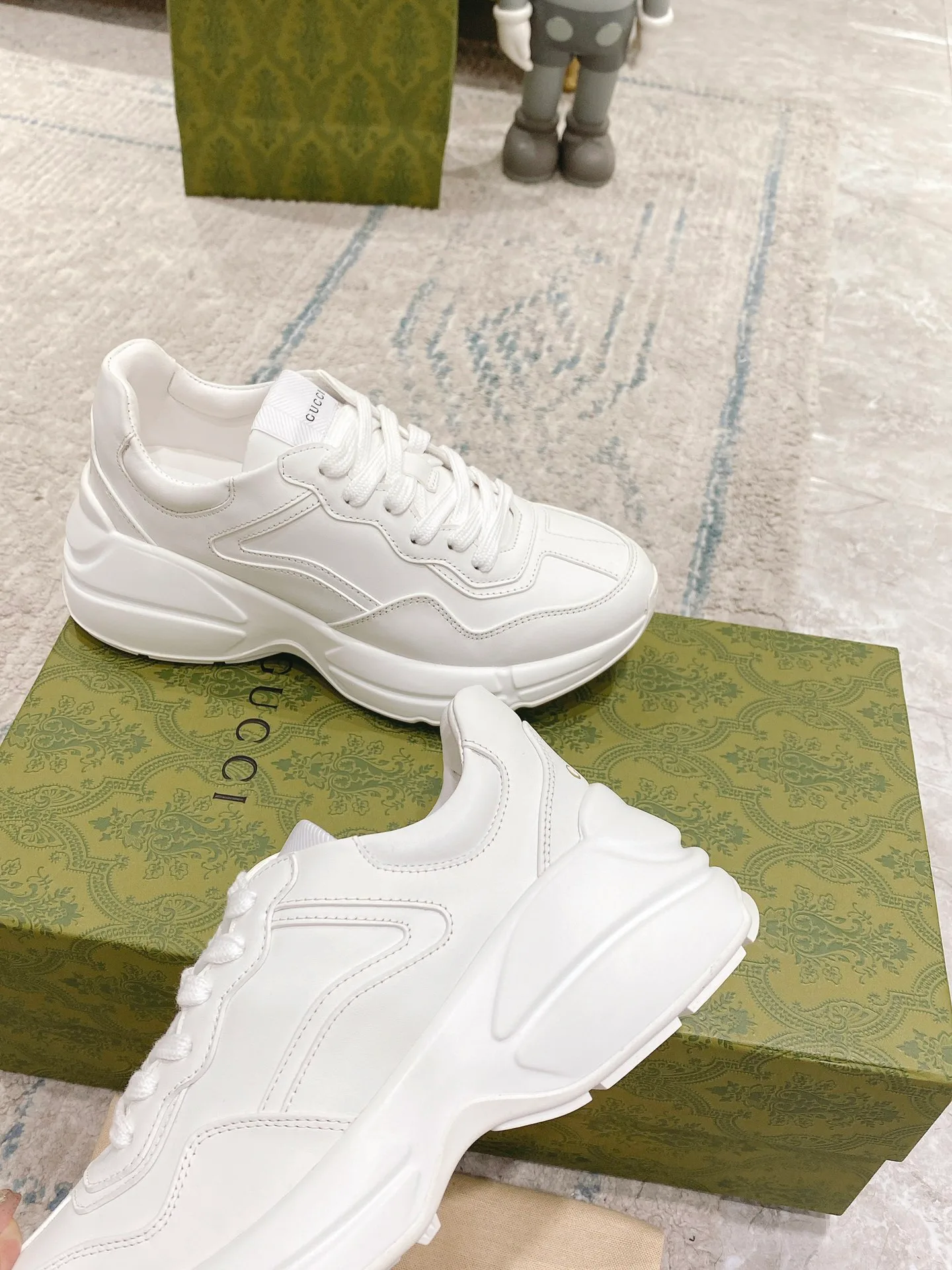 Кроссовки Женские Gucci 375879