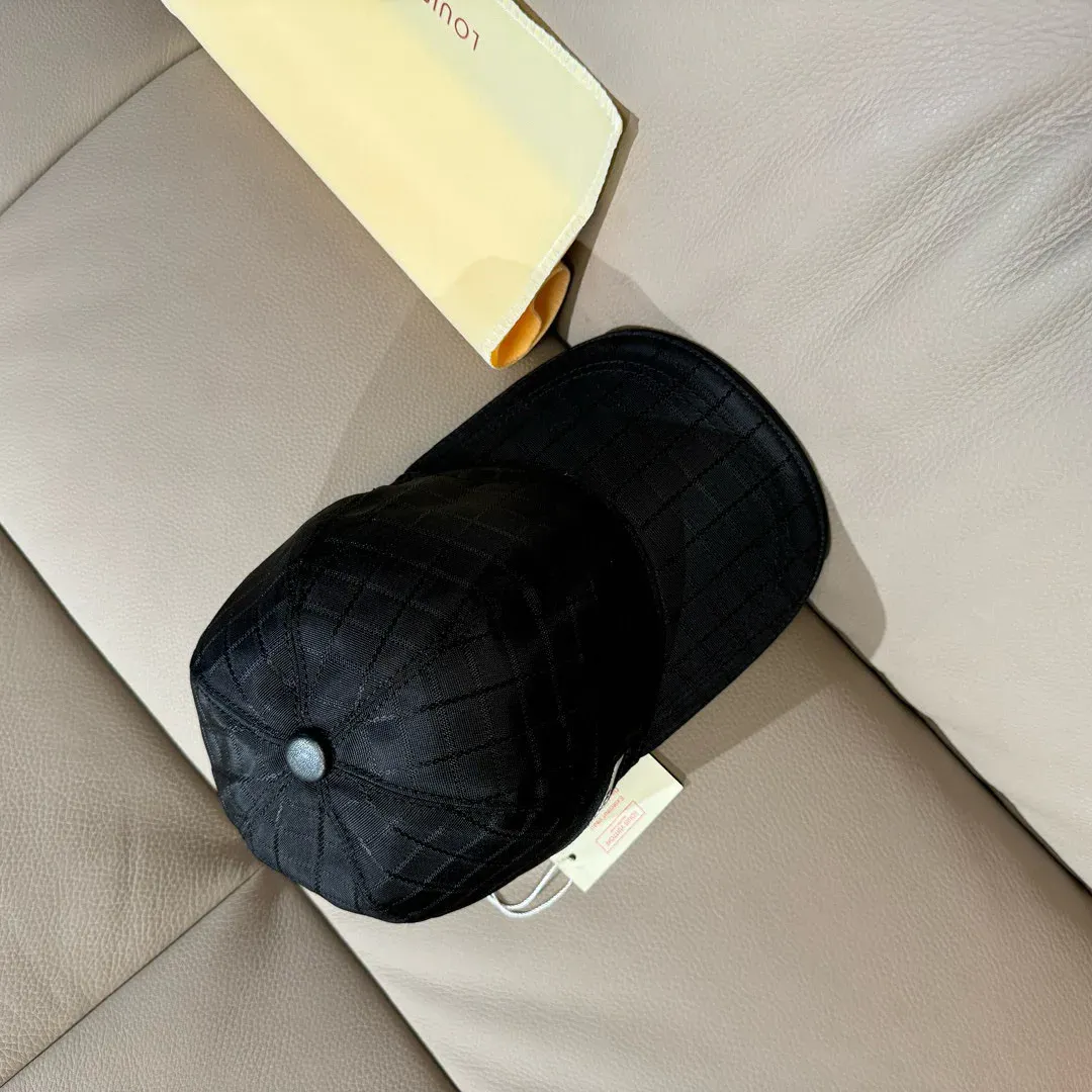 Головные Уборы Louis Vuitton 11495