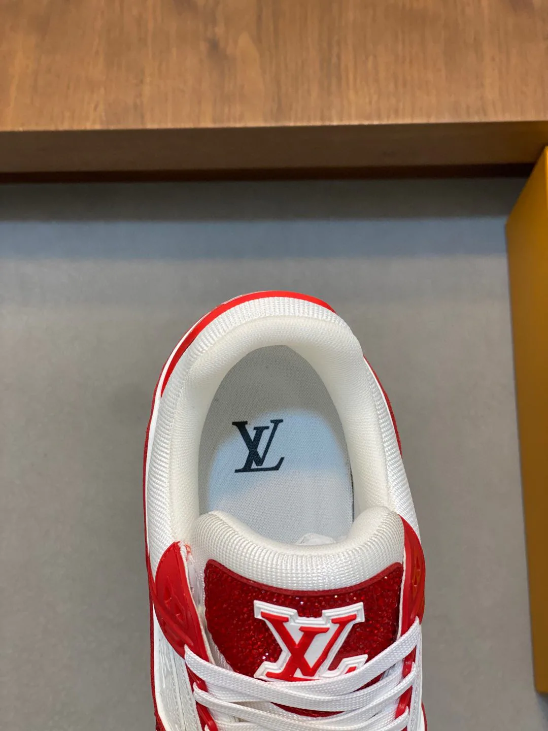 Кроссовки Женские Louis Vuitton 378081