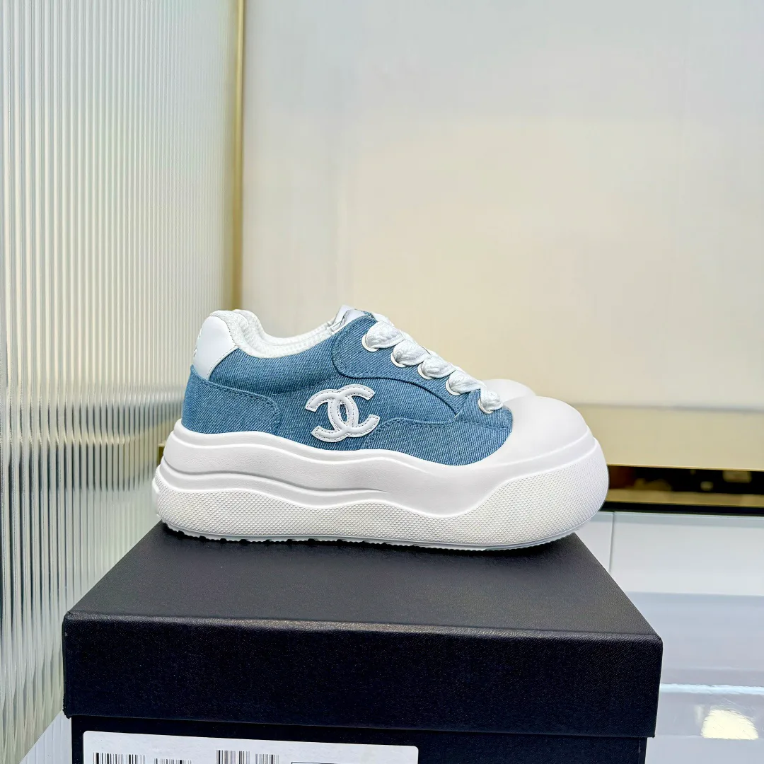 Кроссовки Женские Chanel 11396573