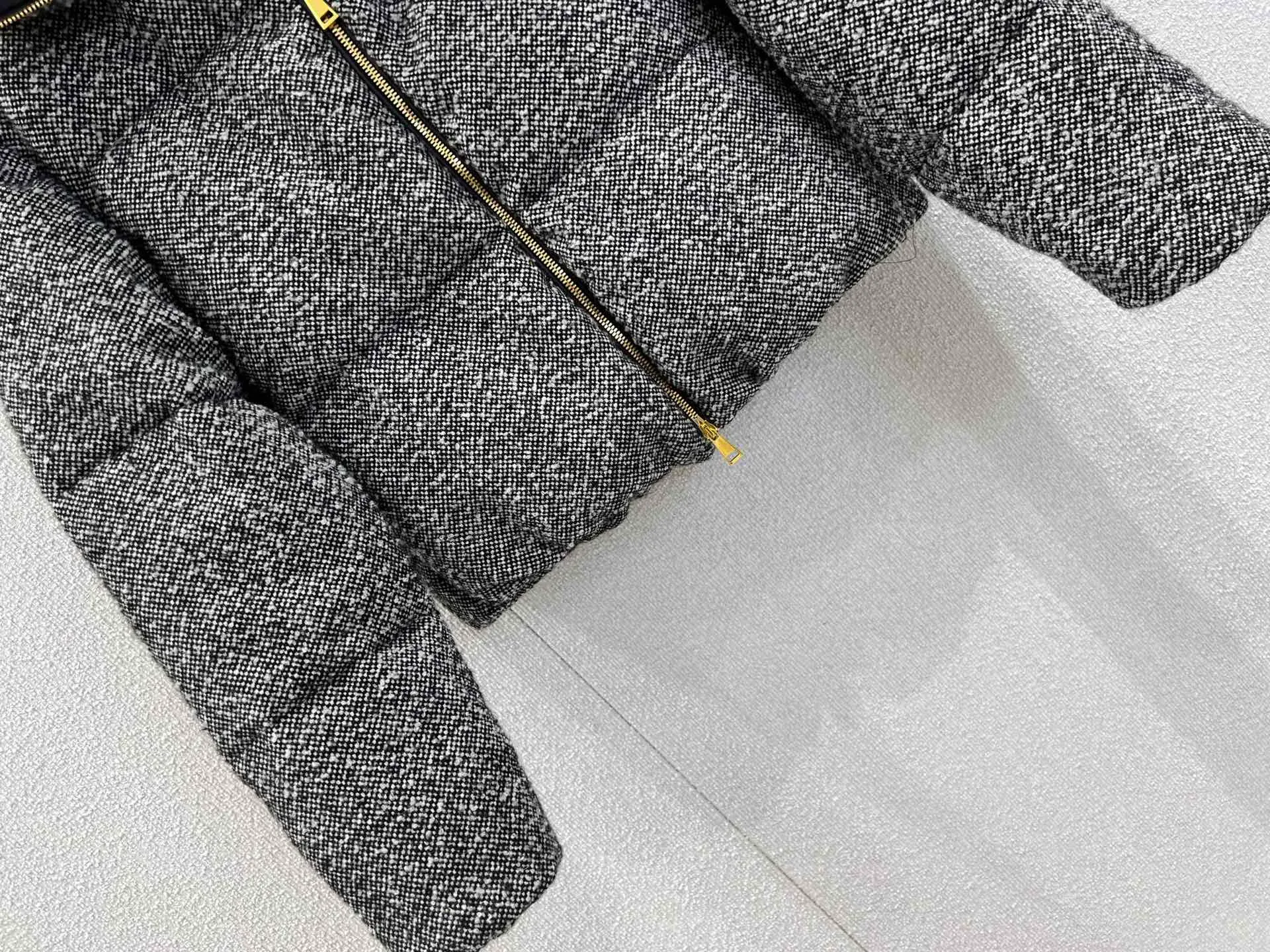 Куртки И Пуховики Женские Moncler 284371