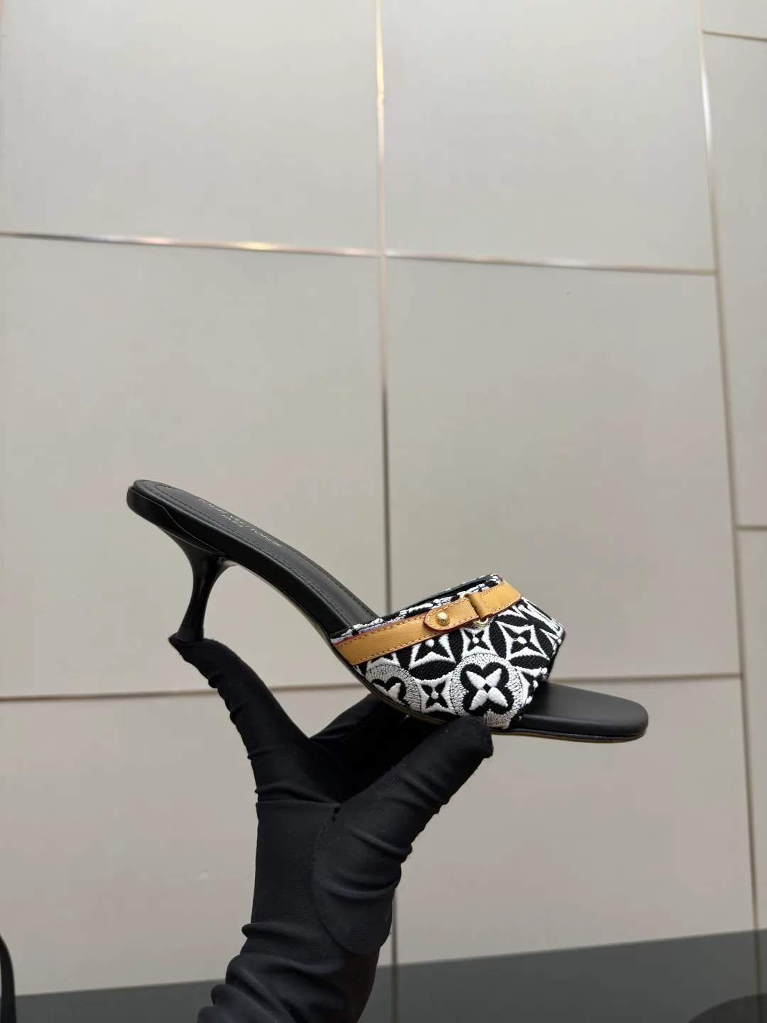 Туфли Женские Louis Vuitton 1874537