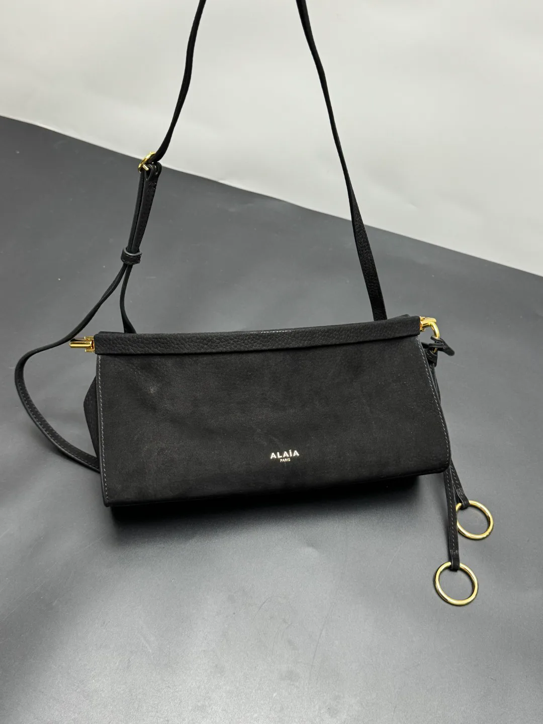 Сумки На Ремне Женские Alaia 11667399